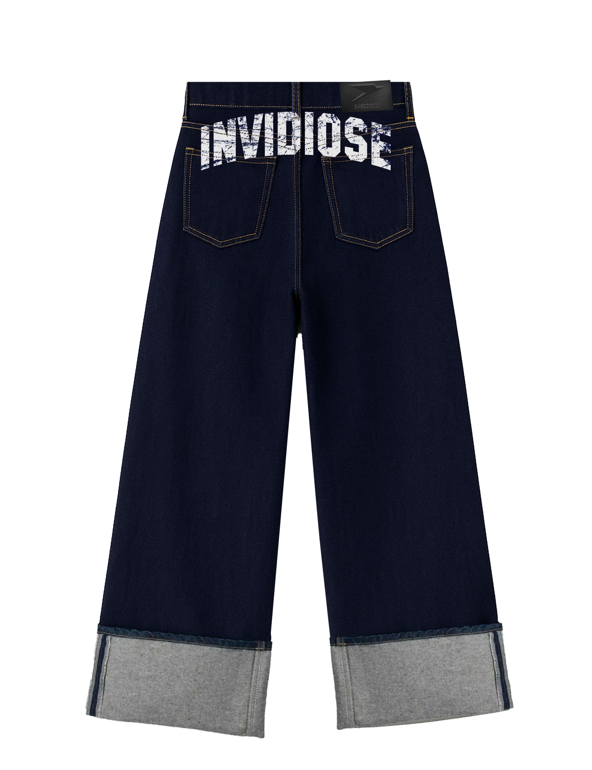 INVIDIOSE-DARK-01b.jpg