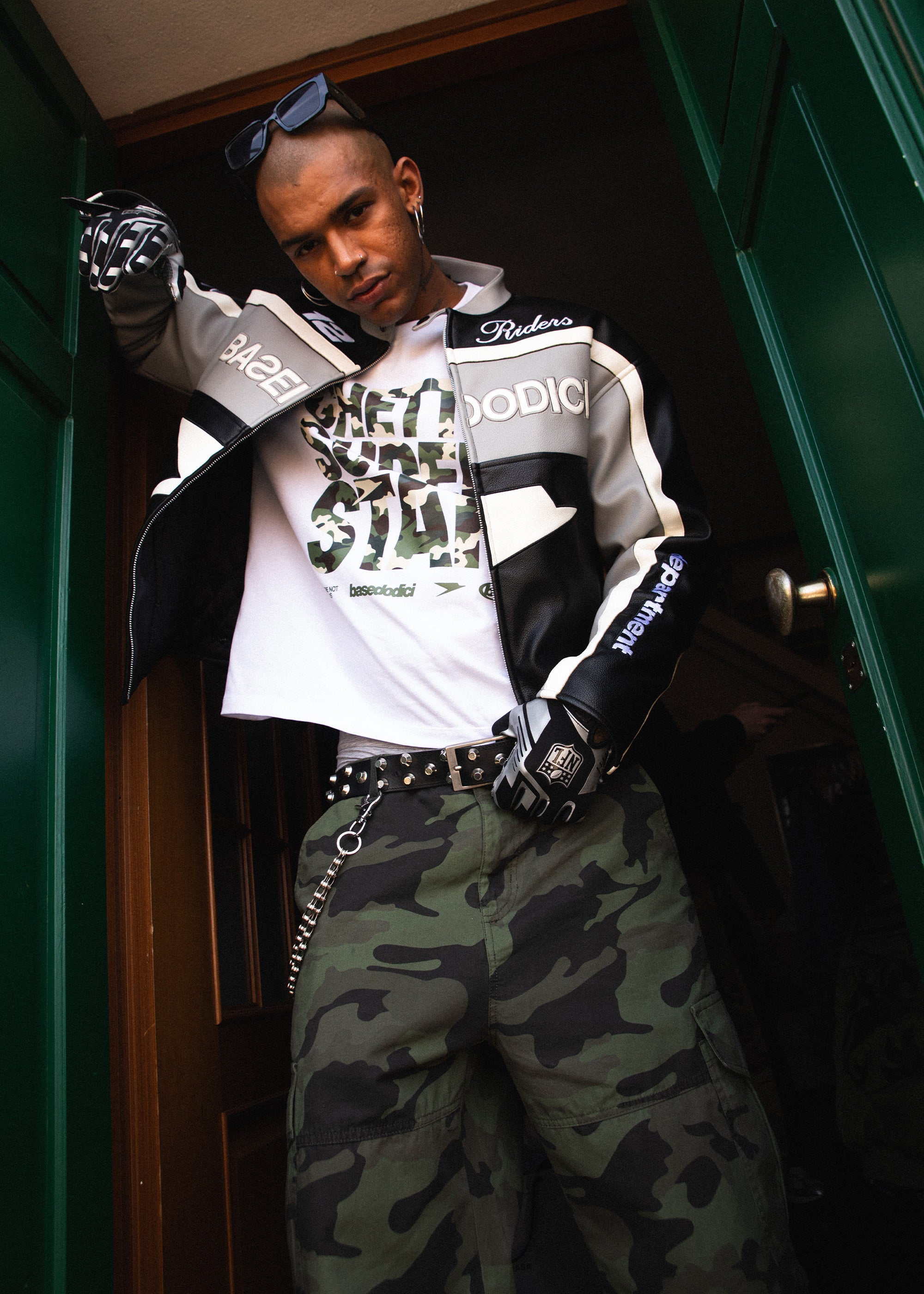 JACKET_creative_web_0011_5bcopy.jpg