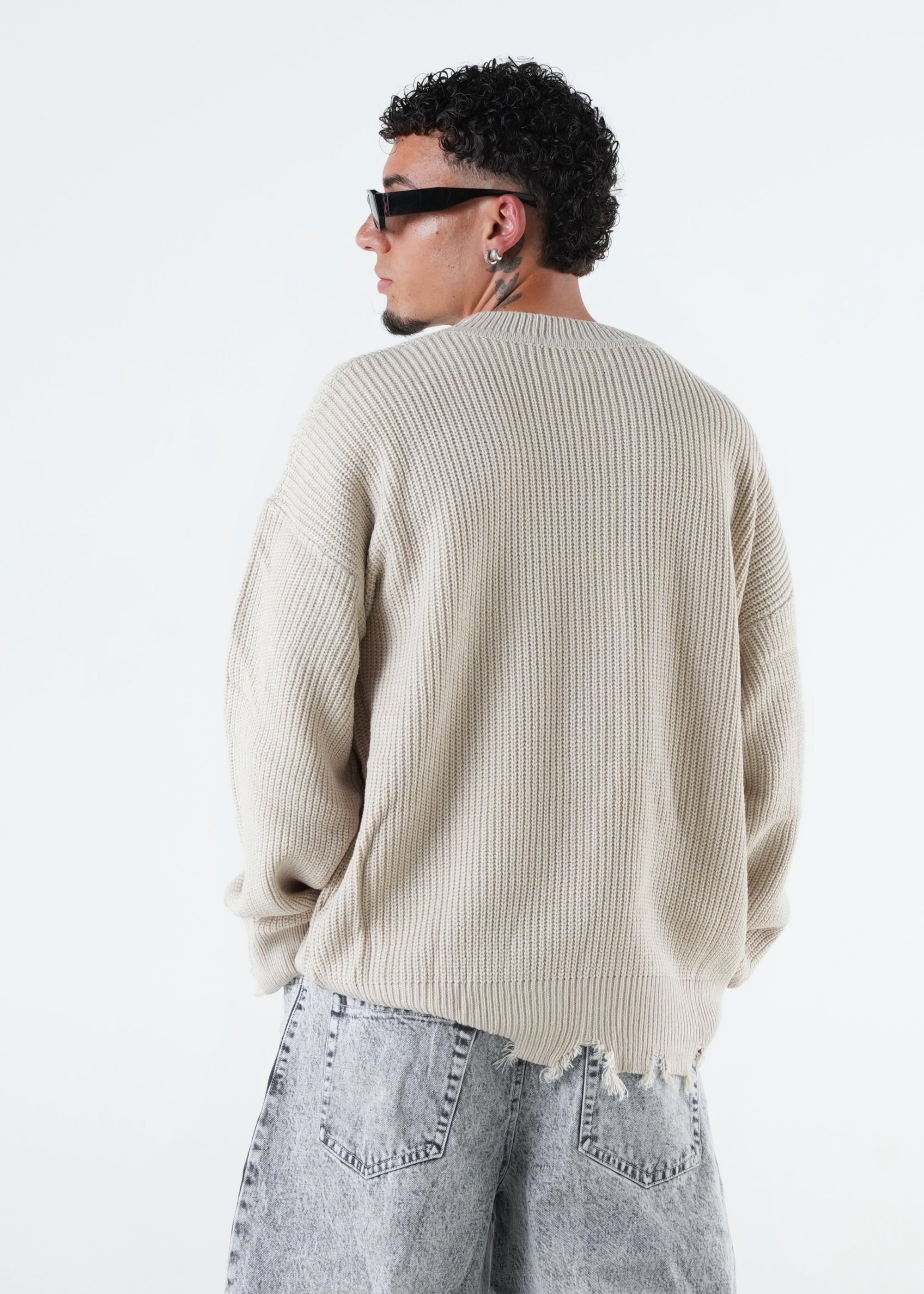 Knitwear_THENOISE_FakeD_rSand_Black7.jpg