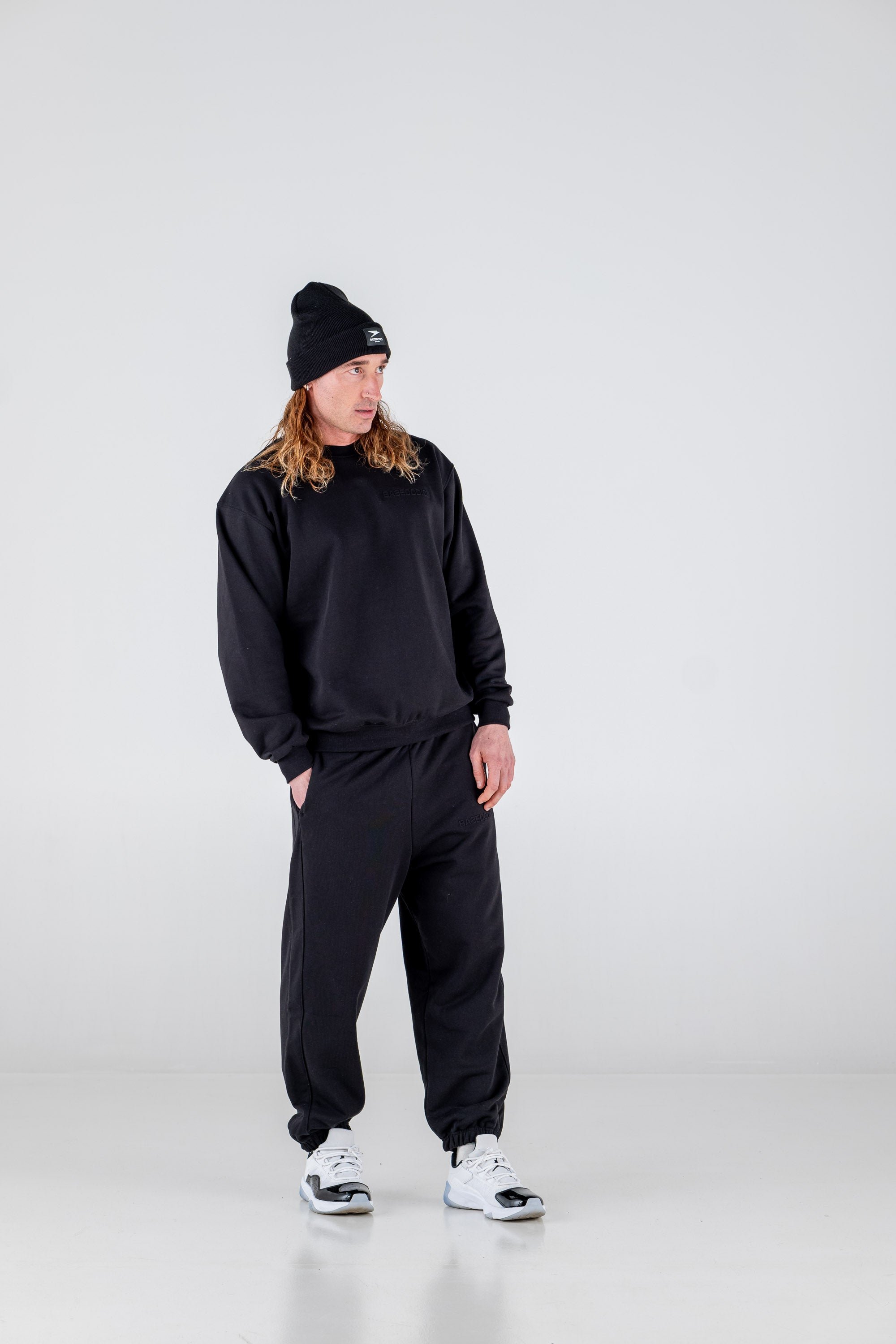 Crewneck "ULTRABASIC" Black 