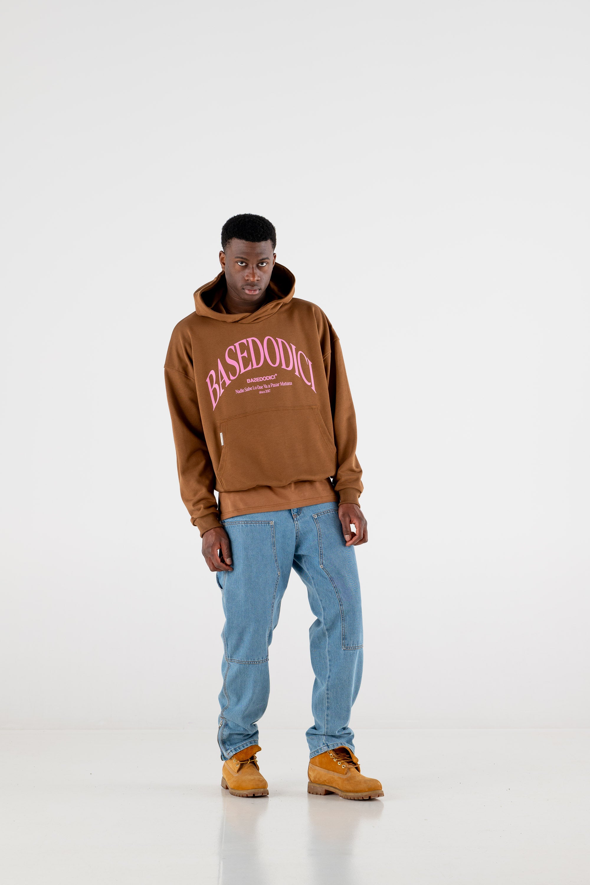 Boxy Hoodie “RESORT” Dove Brown