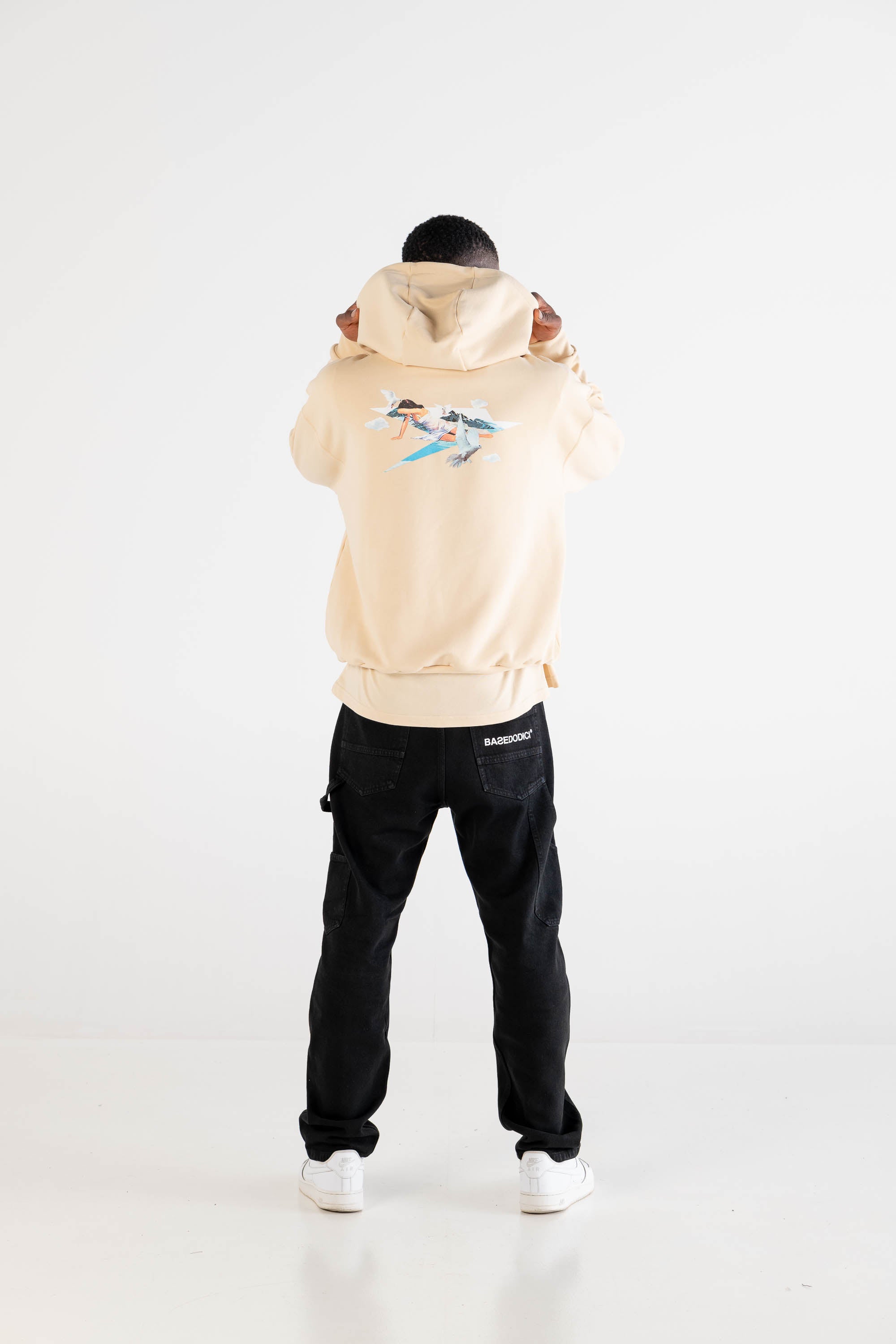 Hoodie “DYSTOPIA” AI Cream