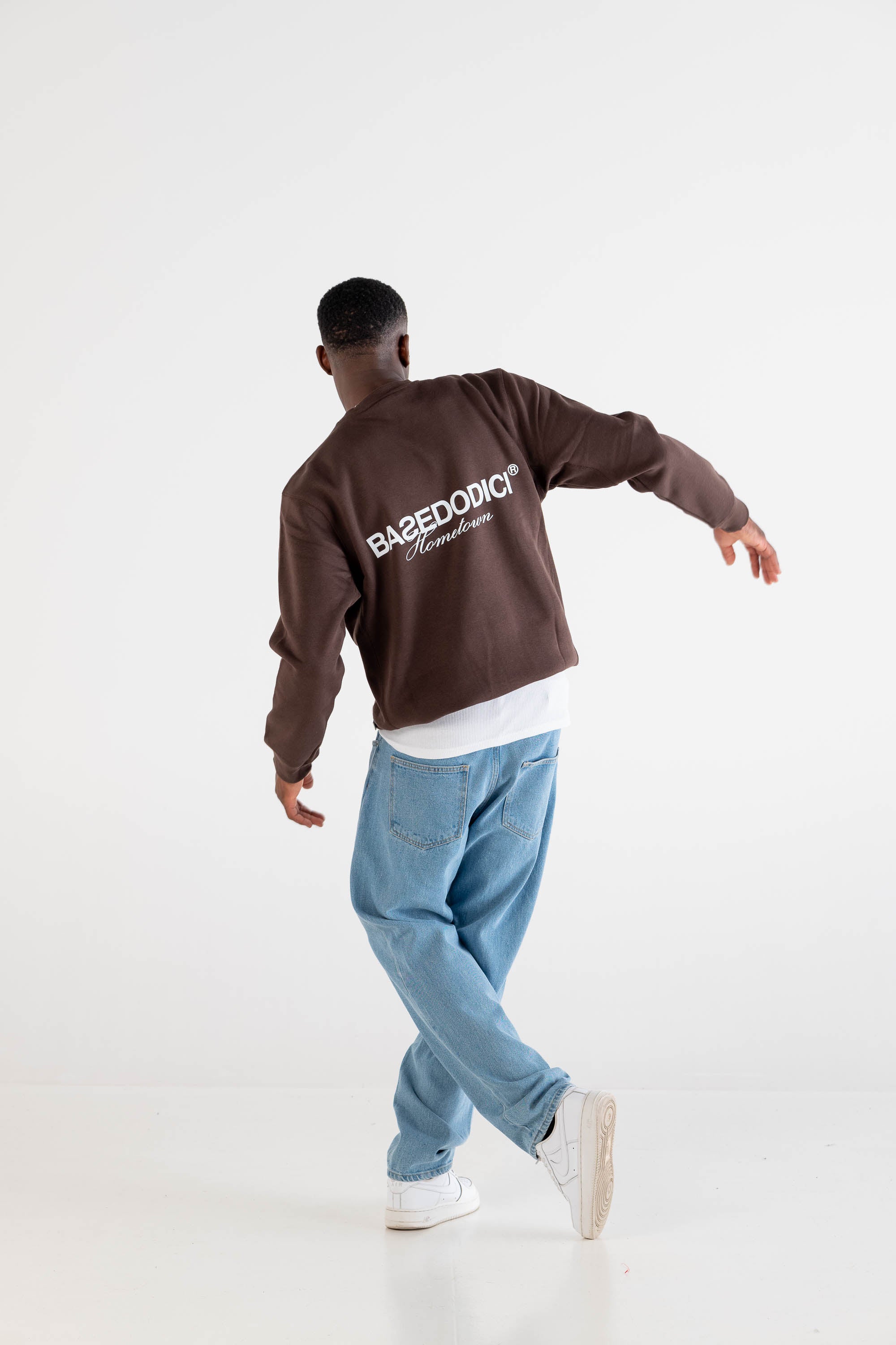 Crewneck “RUSSELLxBASEDODICI" Hometown Brown