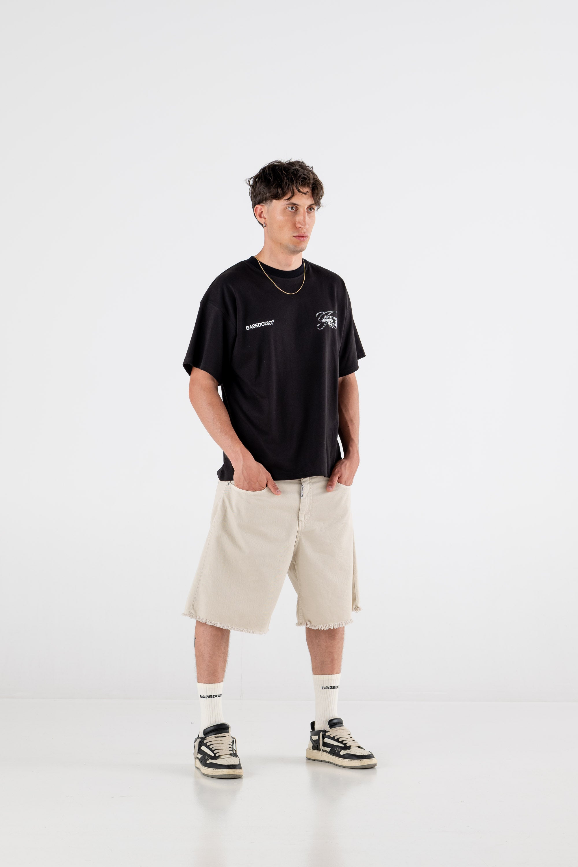 T-Shirt Over “RESORT” Fck OG Black