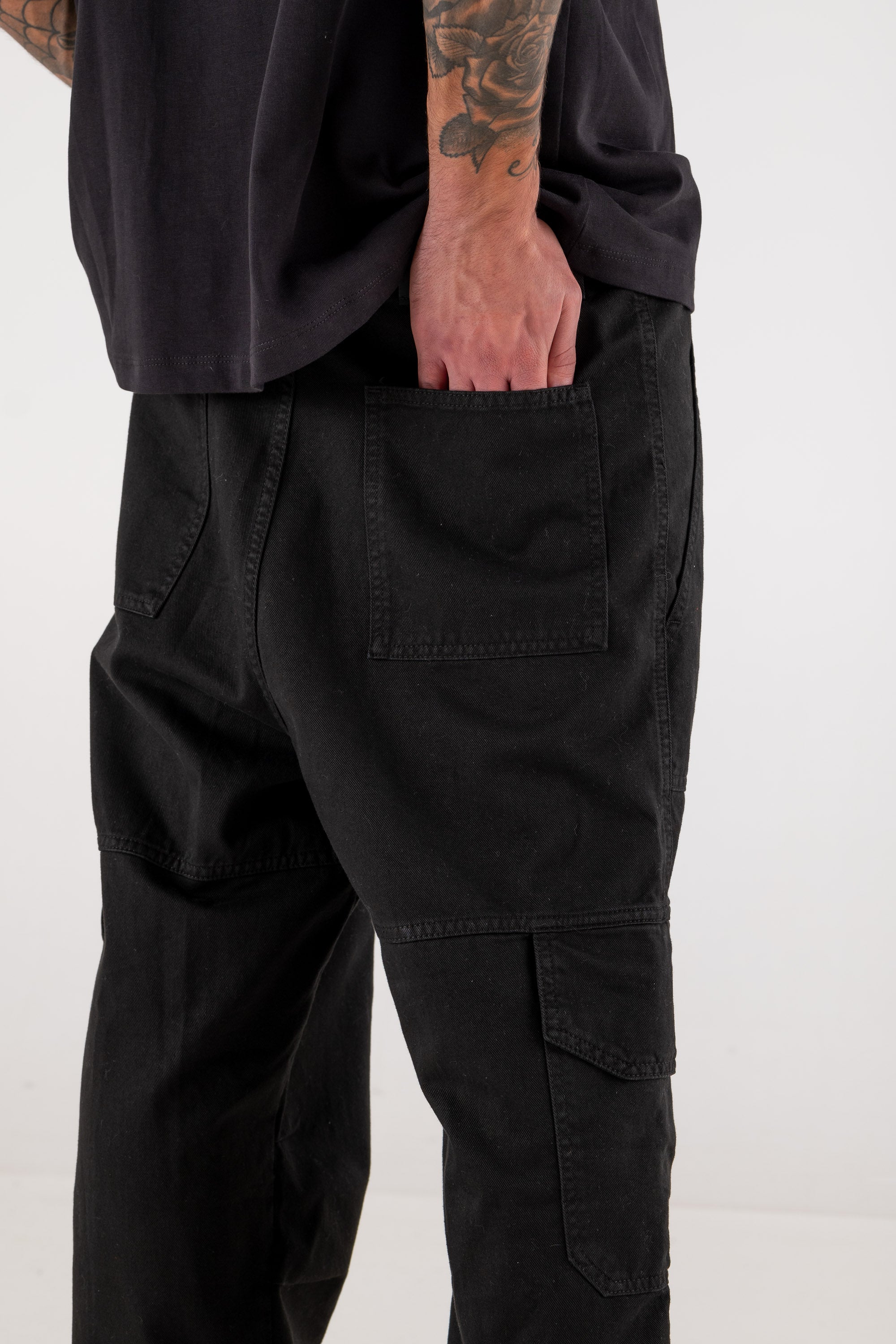 Cargo Pants “DE LA RUE À LA RUE” TheBasic Black