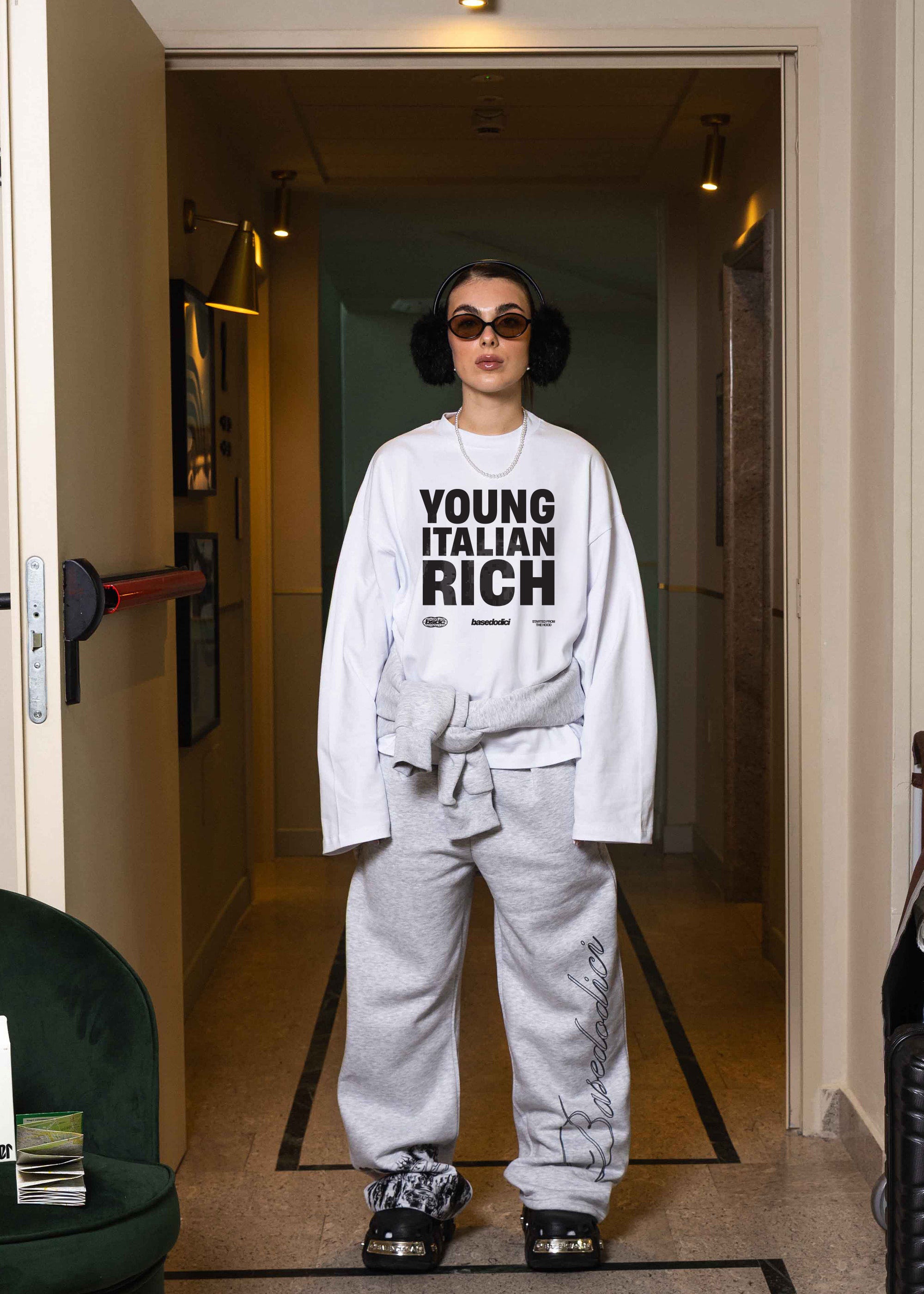 LONGSLEEVE-_WORLD-TOUR_-ITALIAN-RICH-WHITE_14OCT25_01_077a1285-34b6-43c0-904d-5e67f3221717.jpg