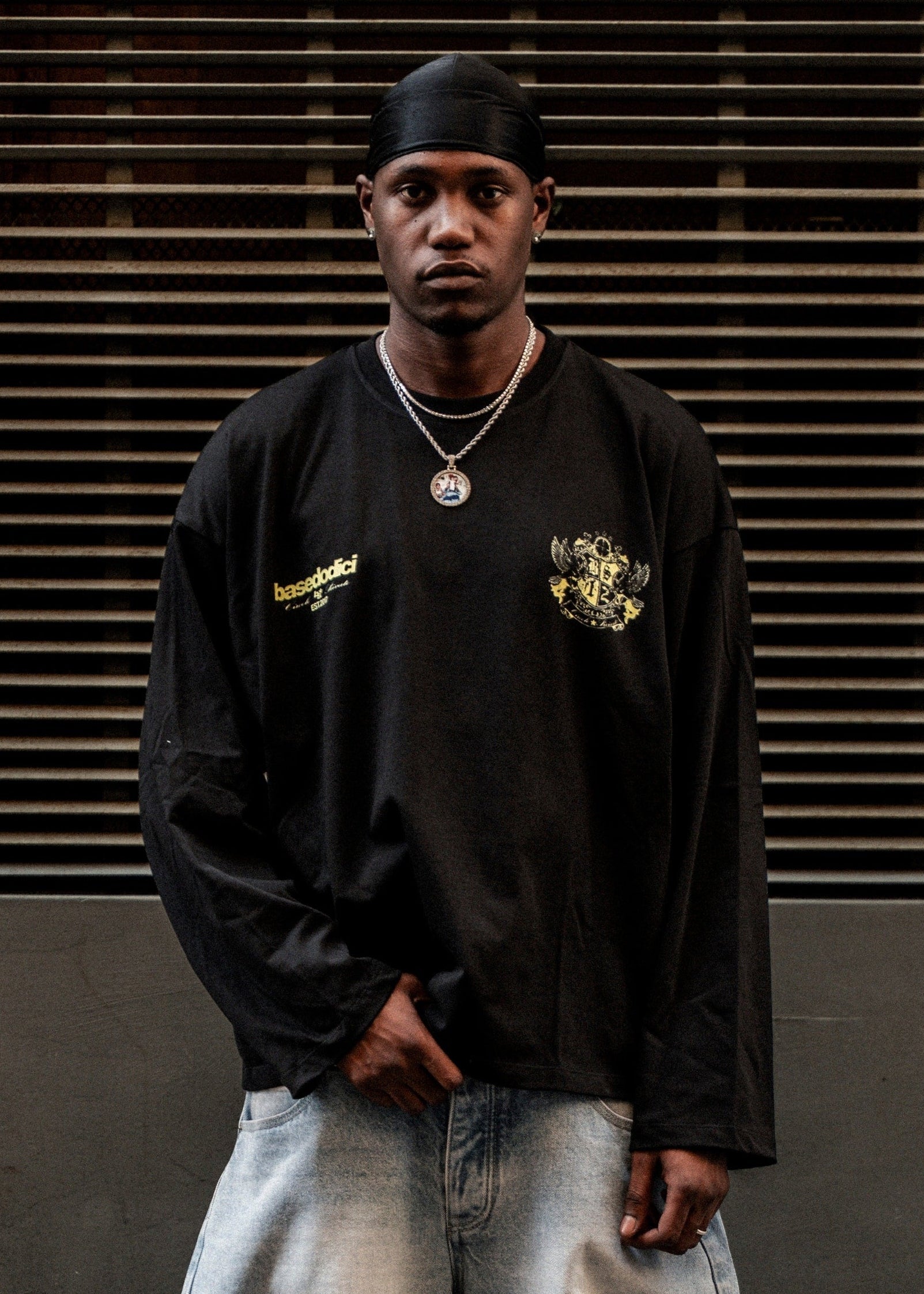Longsleeve_BROKENNESS_StatementBlack95.jpg
