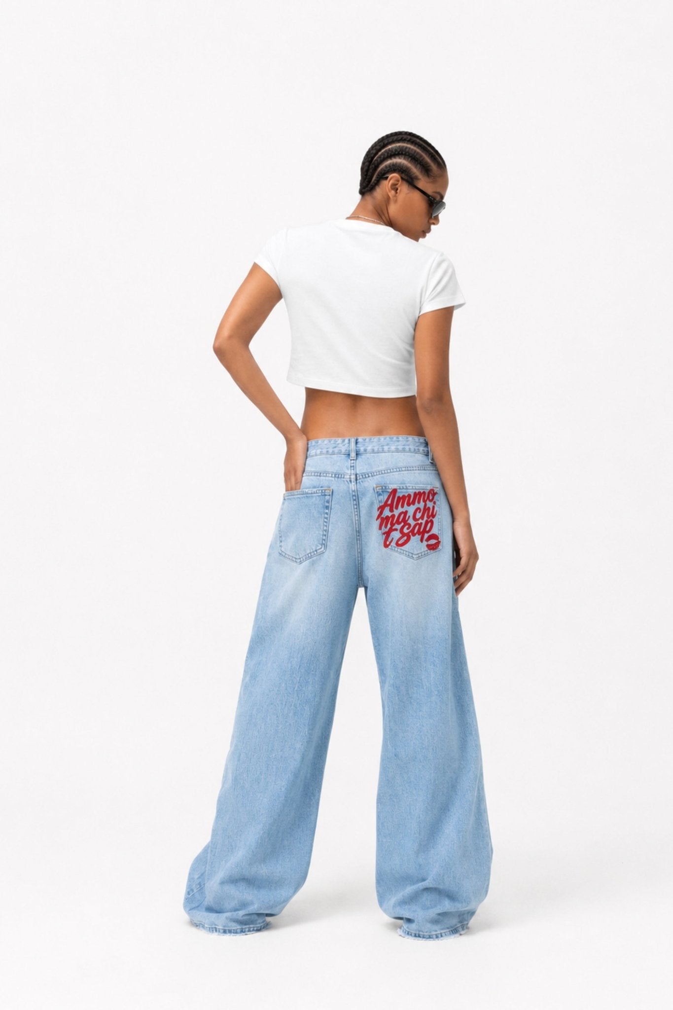 Look "KILLED ROMANCE" White Light Blue