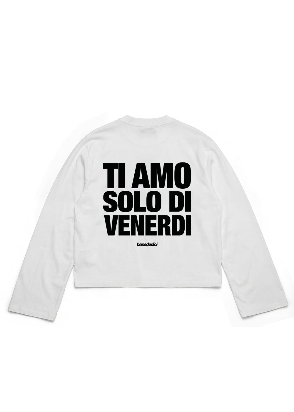 MOCKUP_LongsleeveVIRALEDITTiAmoVenerdiWhite-Black.jpg