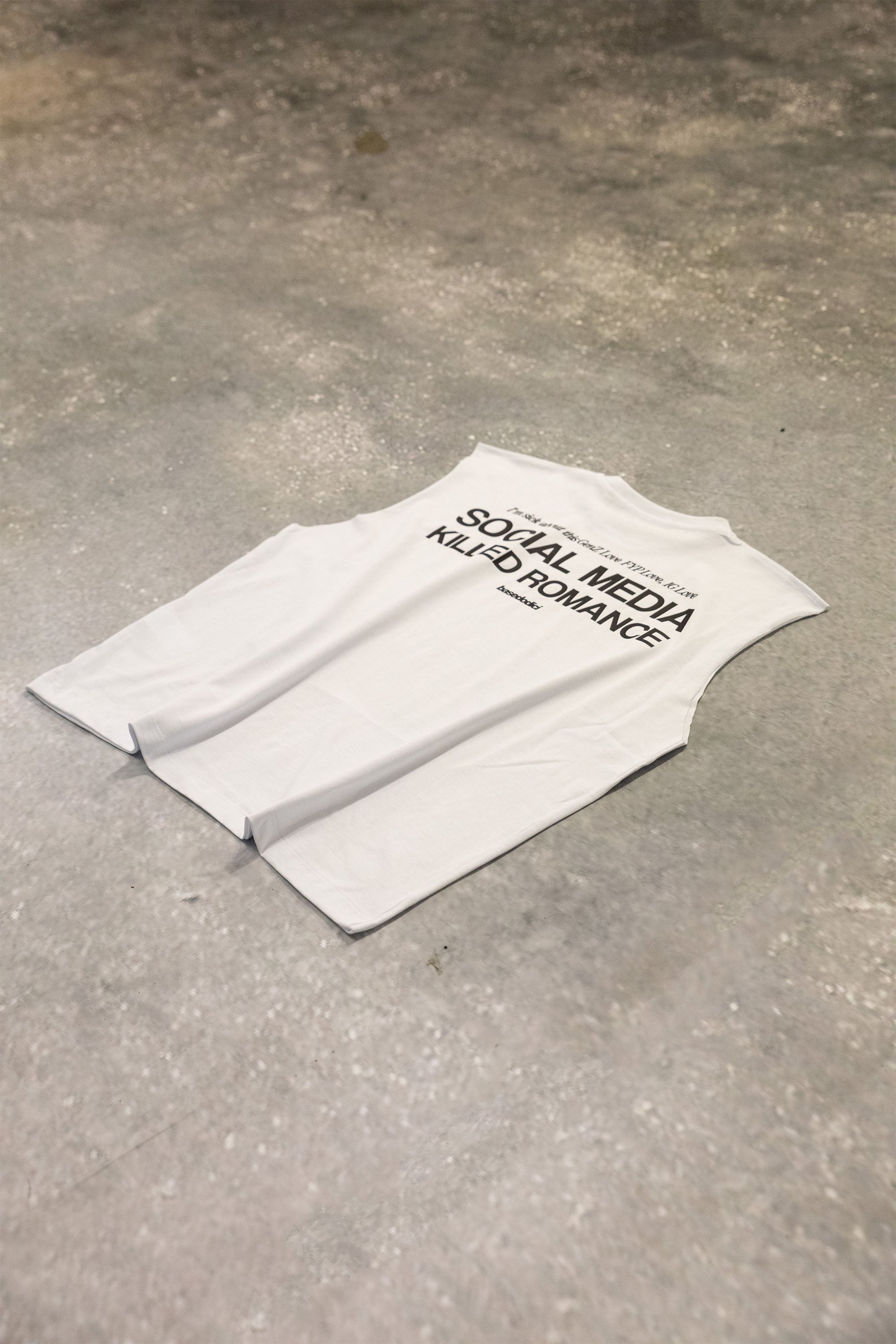 Tank “KILLED ROMANCE” White