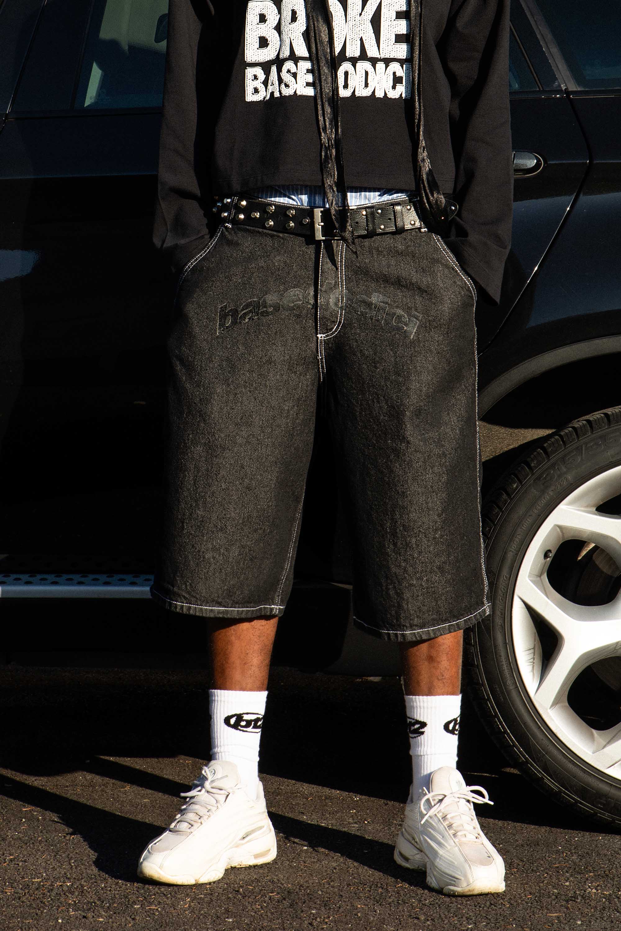 Jorts “CRUEL SEASON” Front Logo Raw Black