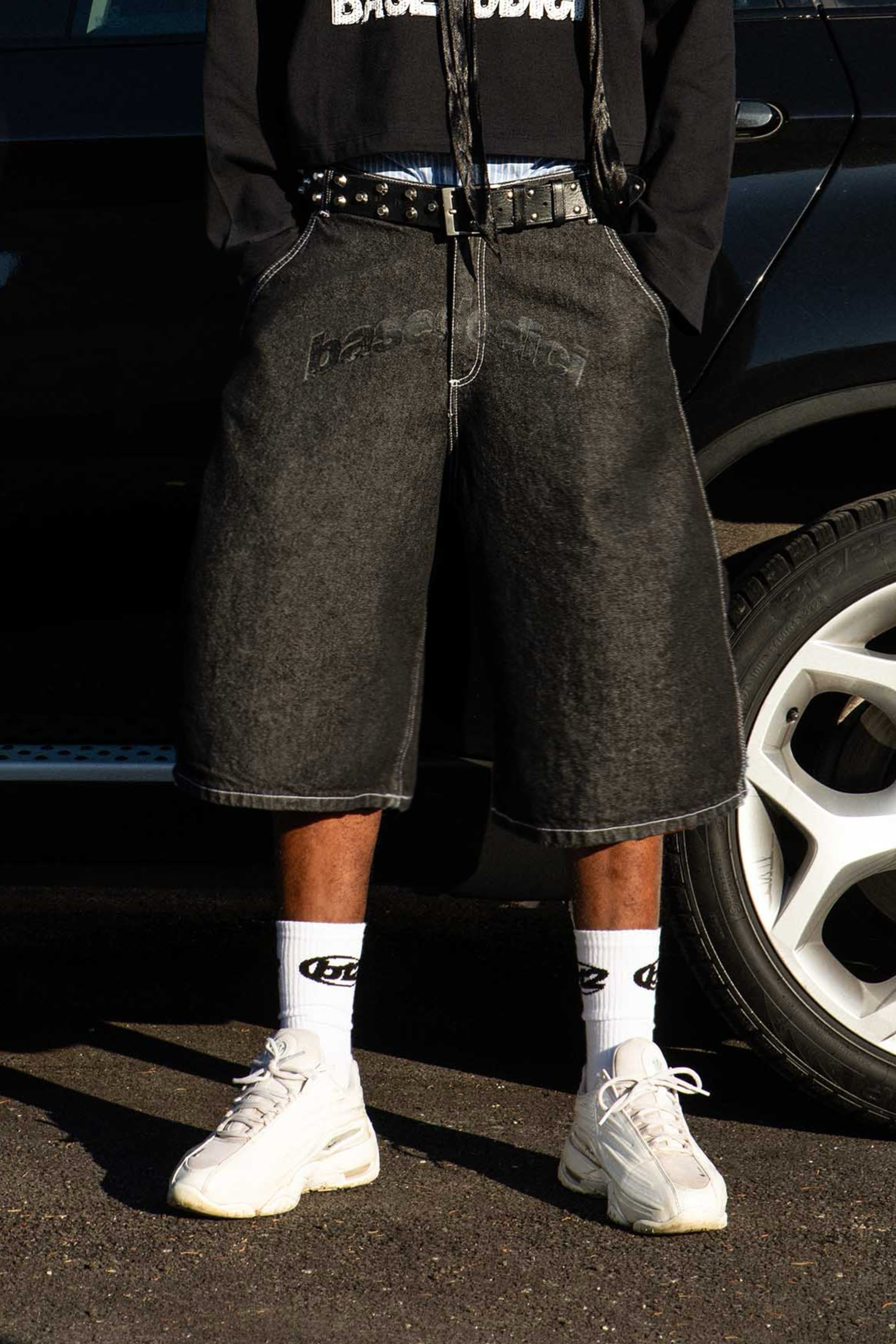 Jorts “CRUEL SEASON” Front Logo Raw Black 