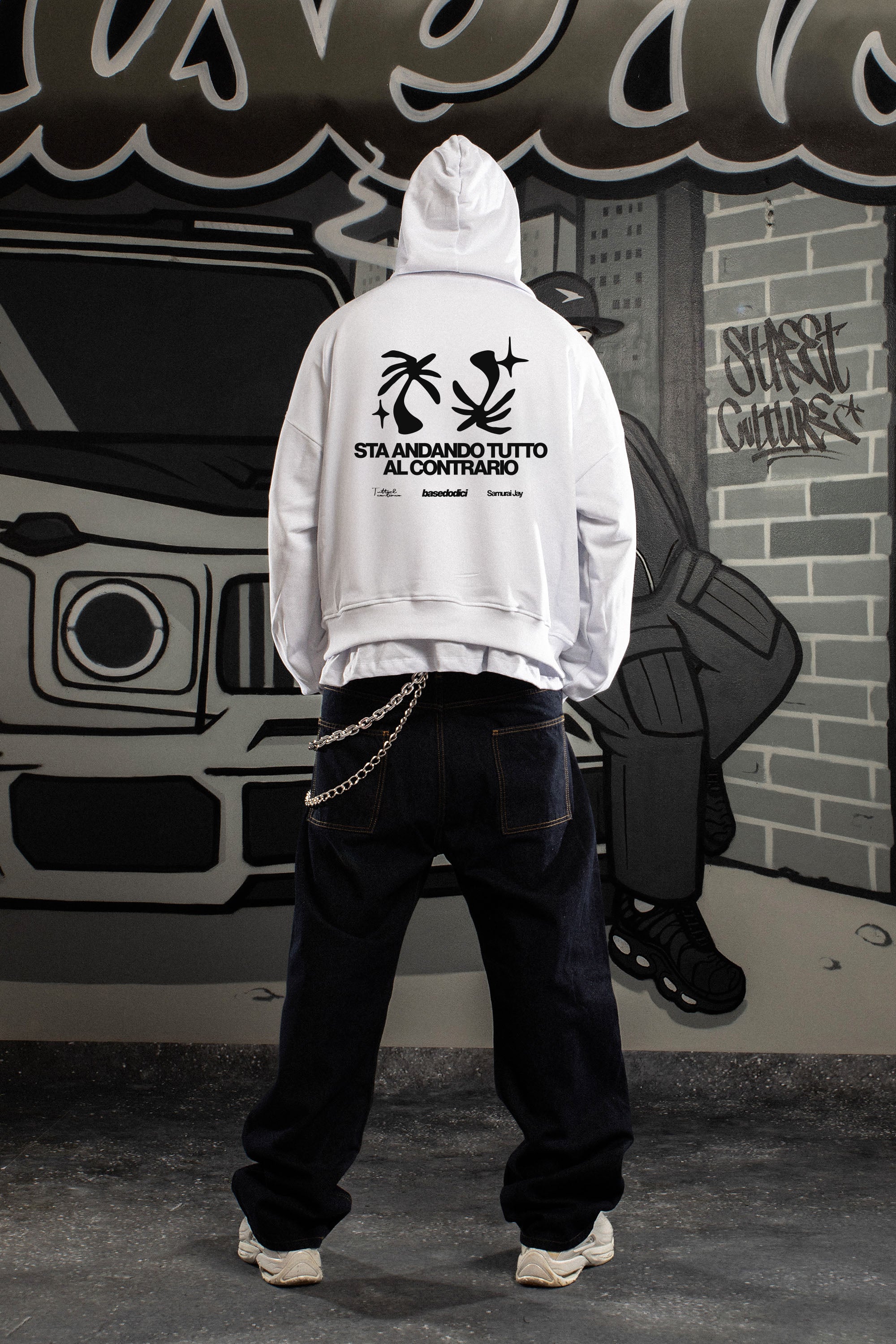 Hoodie "SAMURAIJAYxBASEDODICI" TuttoSbagliato White/Black