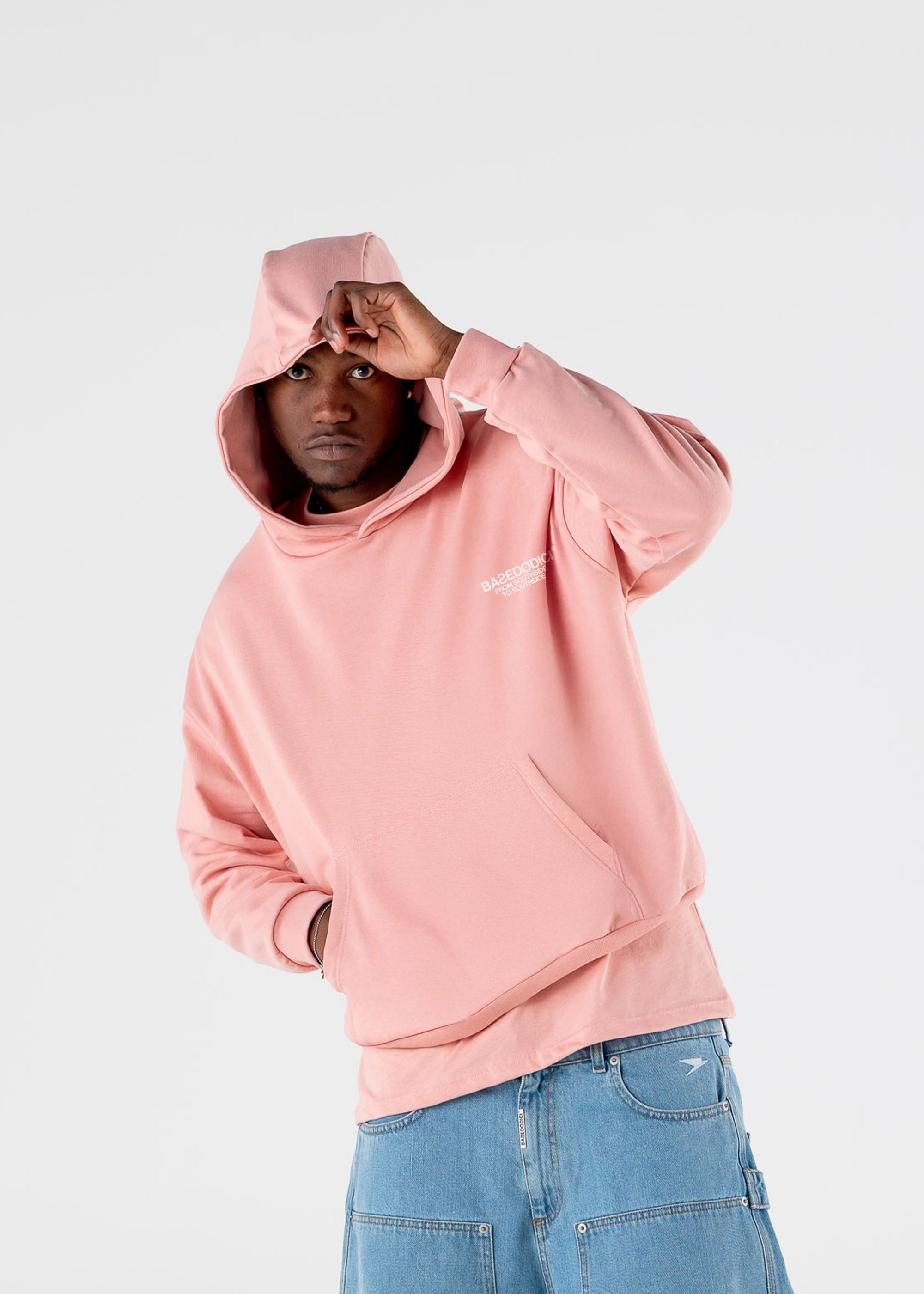 OPTIM__0001s_0000_HOODIE_AMMO_PINK_WHITE_MAN_FRONT_CUT.jpg