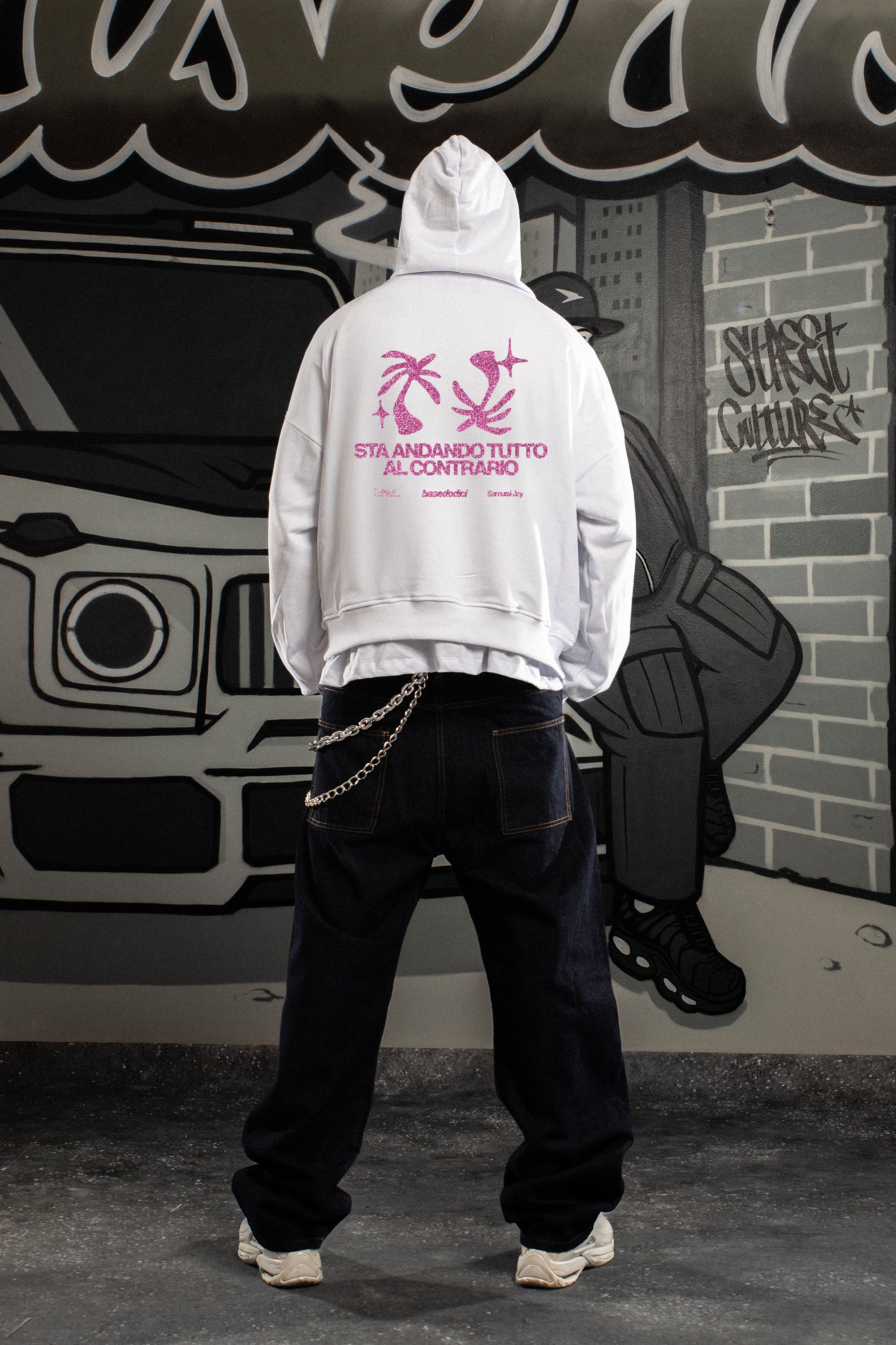 Hoodie "SAMURAIJAYxBASEDODICI" TuttoSbagliato White/GlitterPink