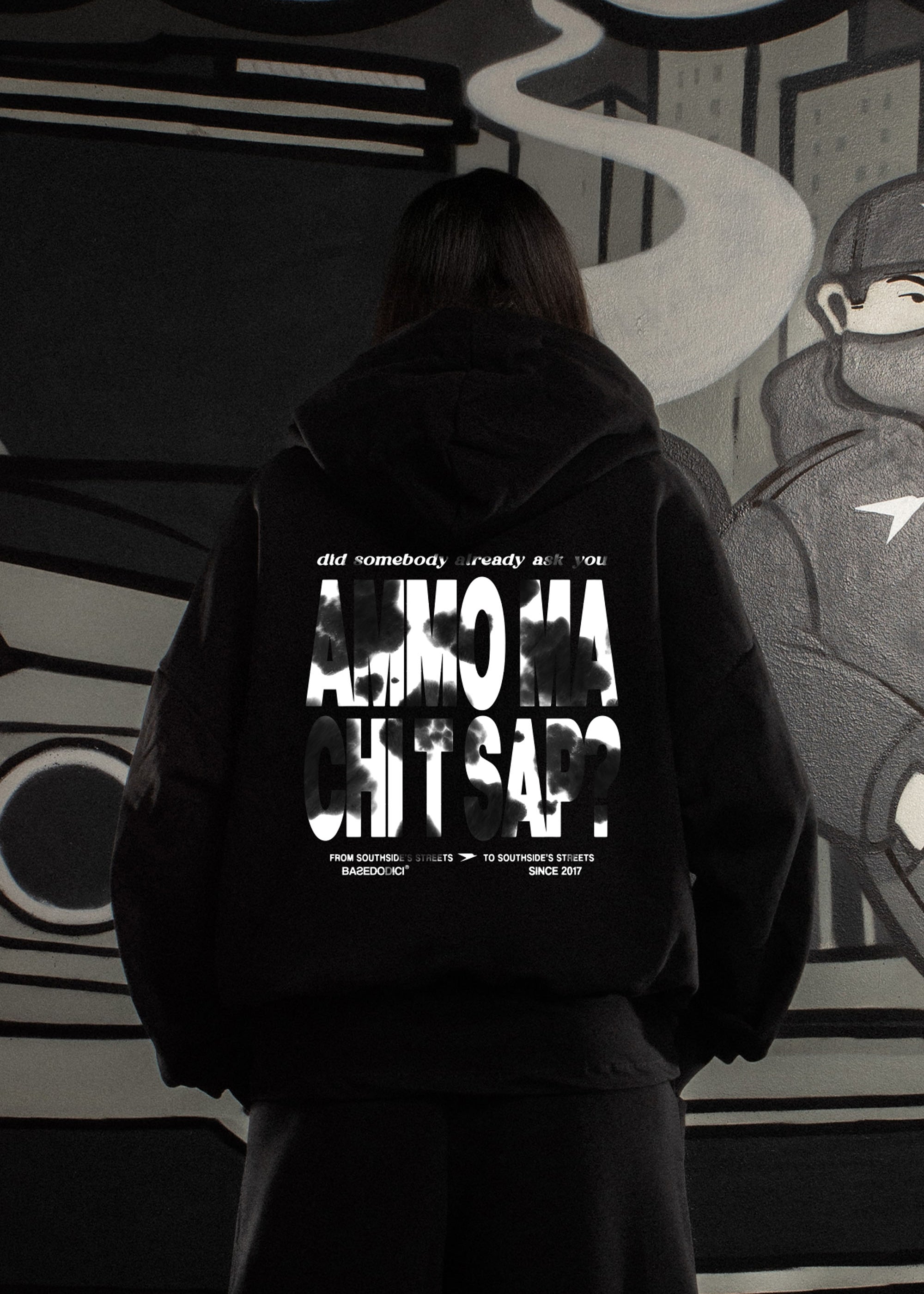 OPTIM__0003s_0000_HOODIE_AMMO_BLACK_COW_GREY_WOMAN_CUT.jpg