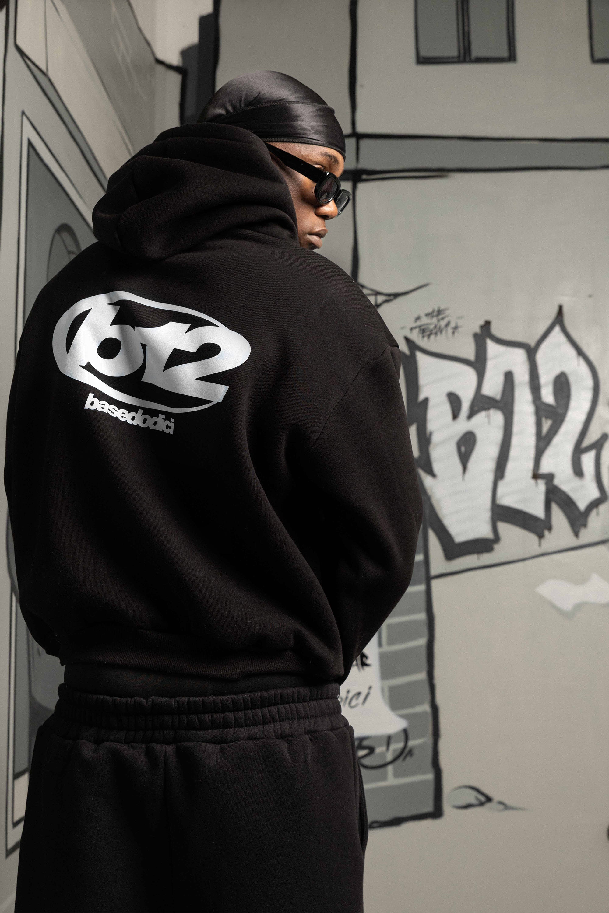 Hoodie "TEAM012" Back 12 Black/White