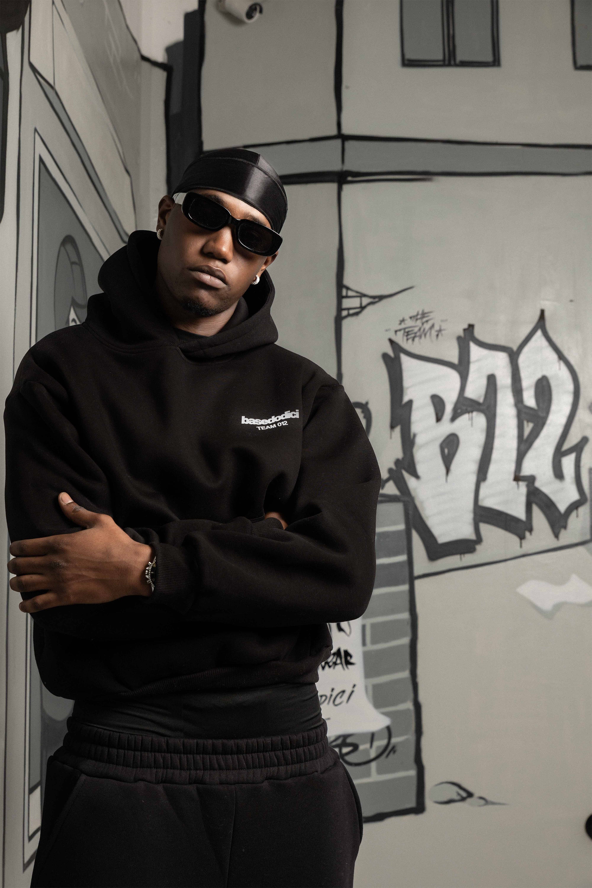 Hoodie "TEAM012" Back 12 Black/White