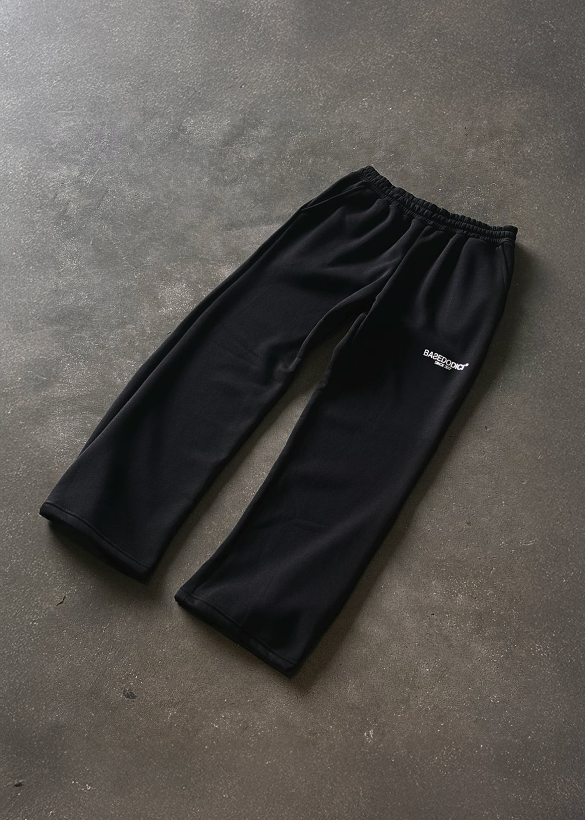 Pants_Front_01_727d6a7c-c8b7-439c-bd5c-06fb56a8d10a.jpg