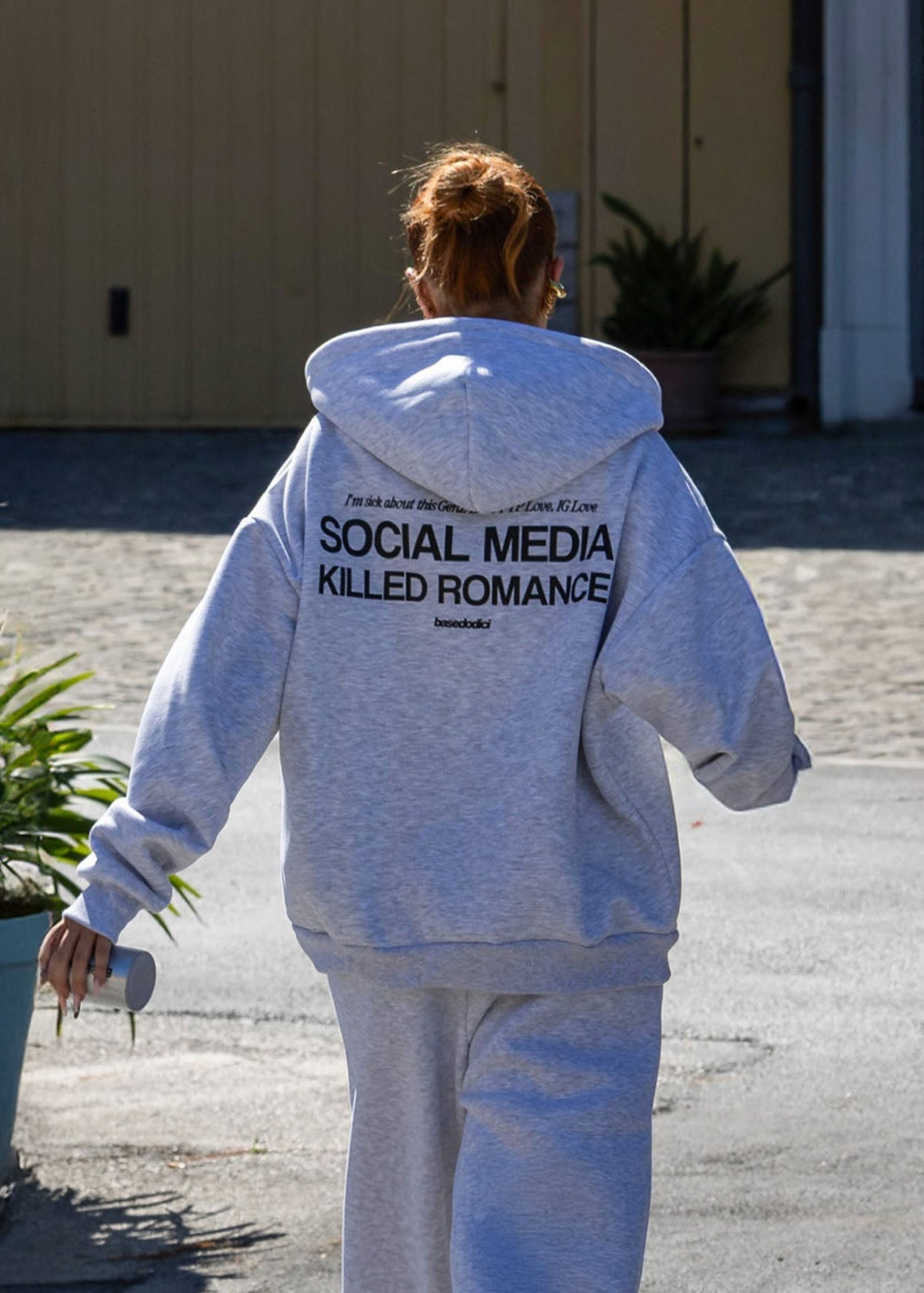 SOCIALGREYBALCKHOODIE_5e847644-5289-4871-a703-be1ee4c05bf8.jpg
