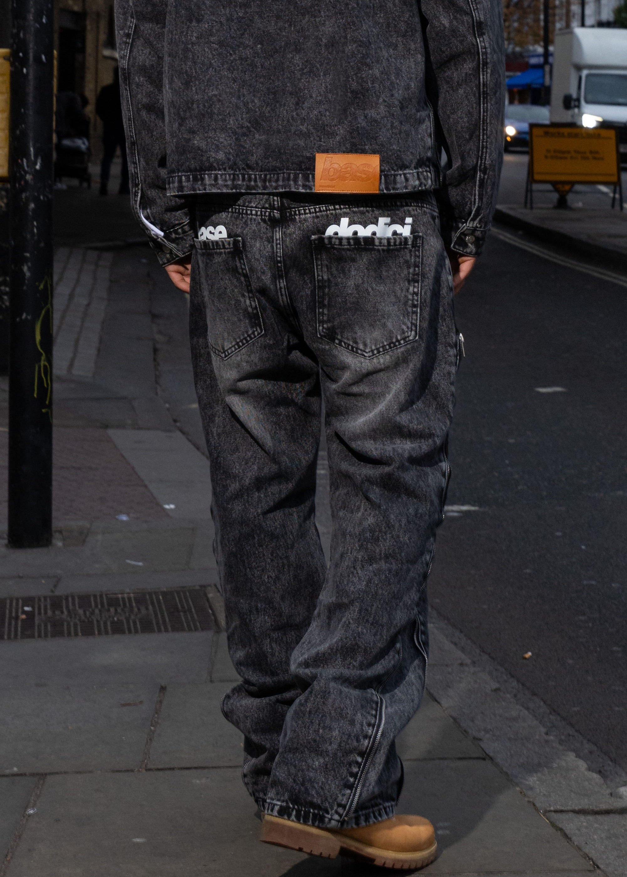 SideZipDenim_RUDEBOYLDN_StoneWashed-03NOV25_0006_5.2scopy.jpg