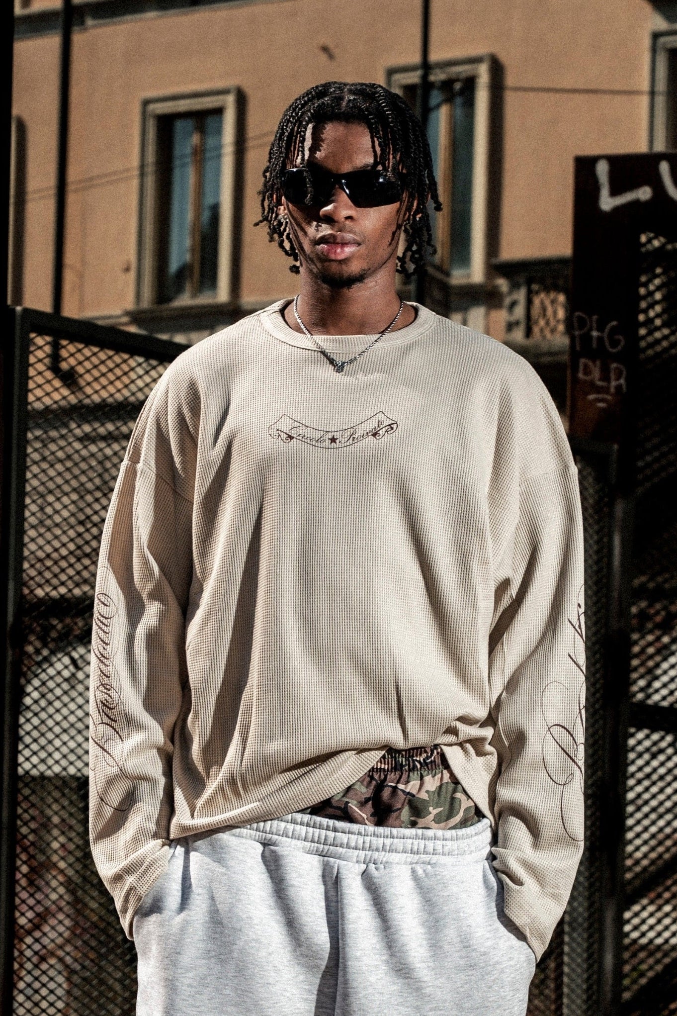 Waffle Longsleeve "BROKENNESS" Circolo Beige