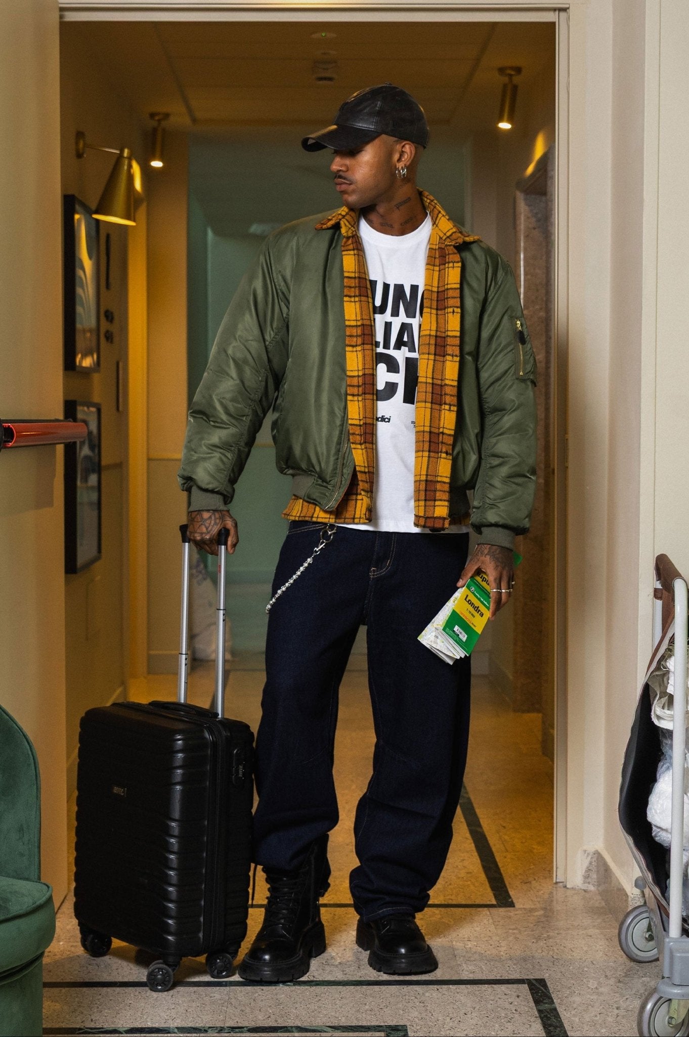 Bomber Jacket "WORLD TOUR" Military Green - BASEDODICI®