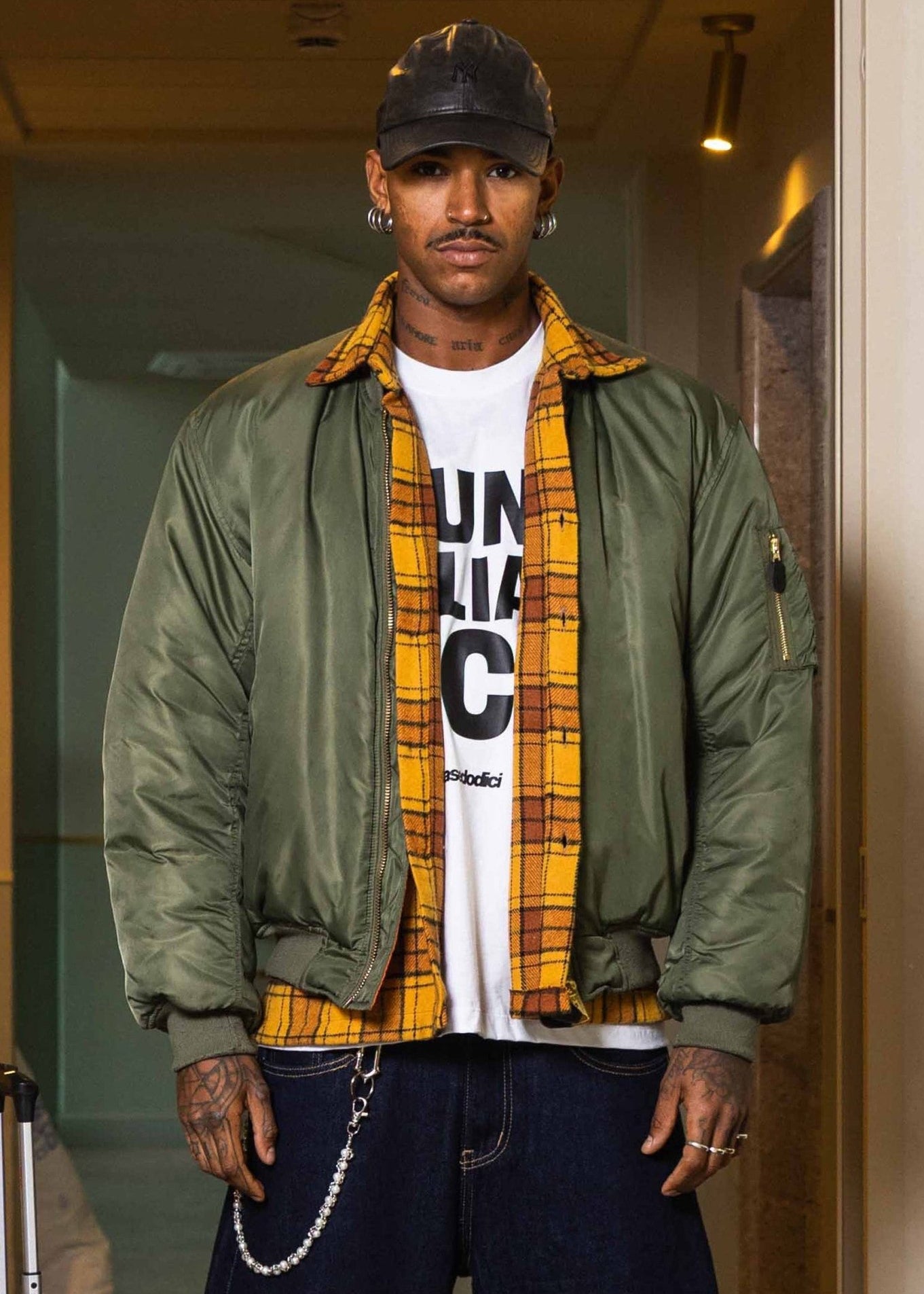 Bomber Jacket "WORLD TOUR" Military Green - BASEDODICI®