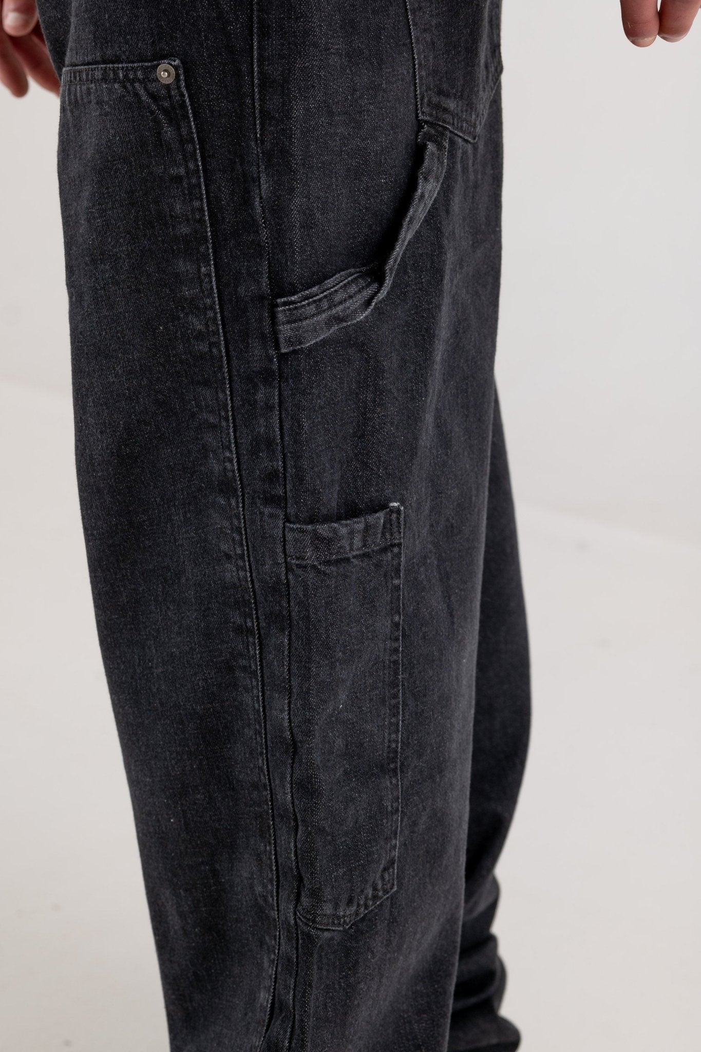 Carpenter Denim Pants “DE LA RUE À LA RUE” Black - BASEDODICI®