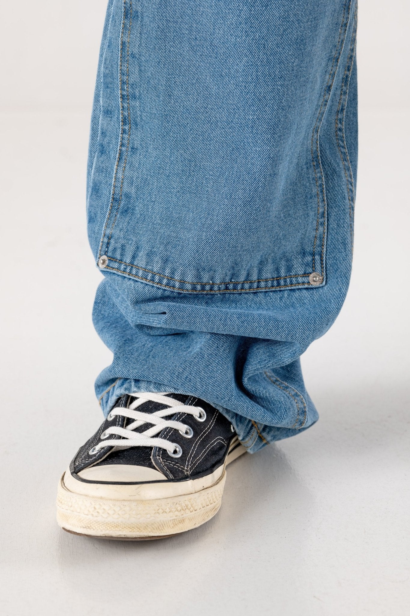 Carpenter Denim Pants “DE LA RUE À LA RUE” Light Blue - BASEDODICI®
