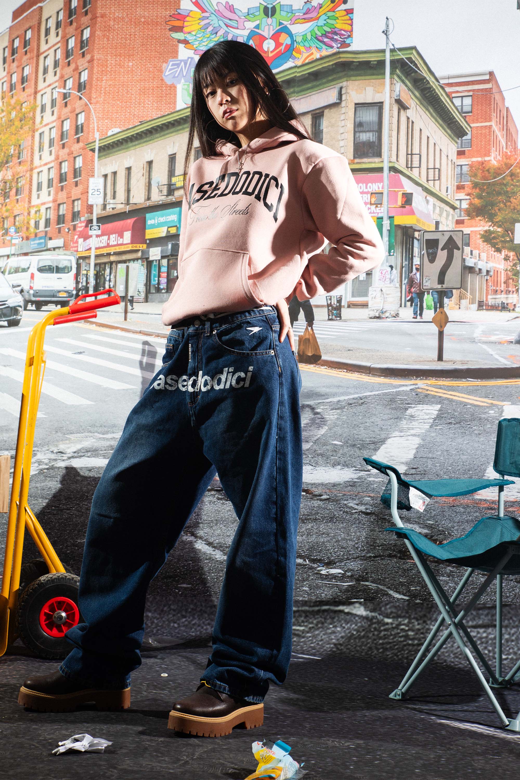 Hoodie “COMFY” ArcLogo Pink