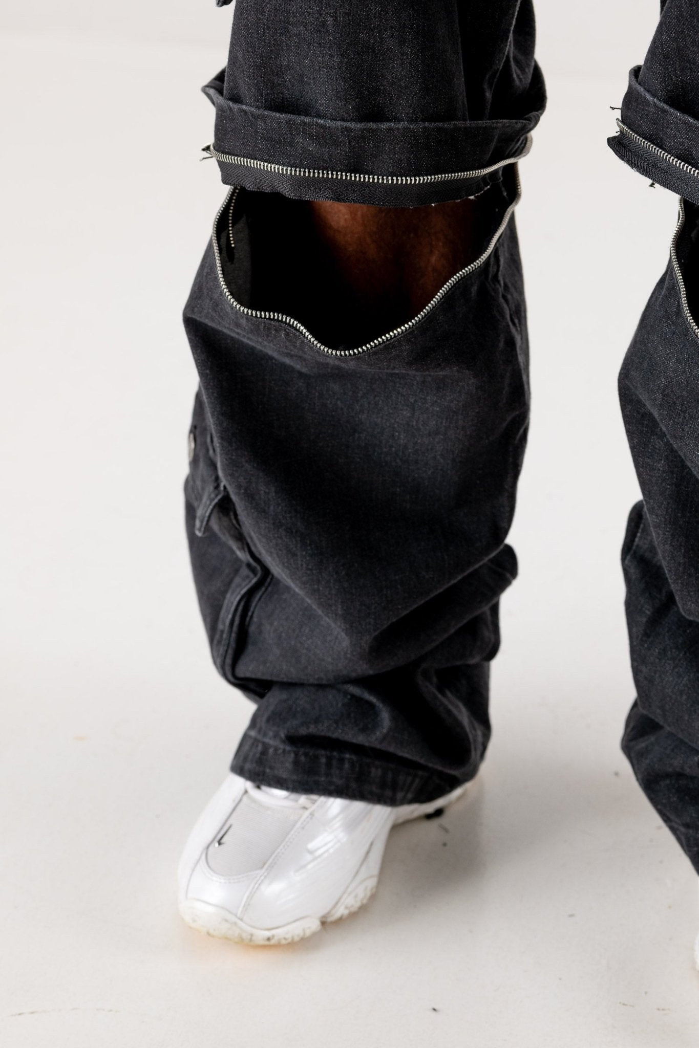Double Denim Cargo Pants “DE LA RUE À LA RUE” Black - BASEDODICI®