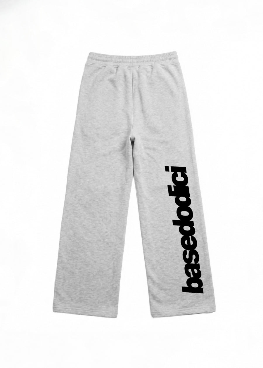fleece-pants-comfy-vertical-logo-ashgreyblack-1775442_7fb96661-f9df-4118-a60e-f074bbc96a70.jpg