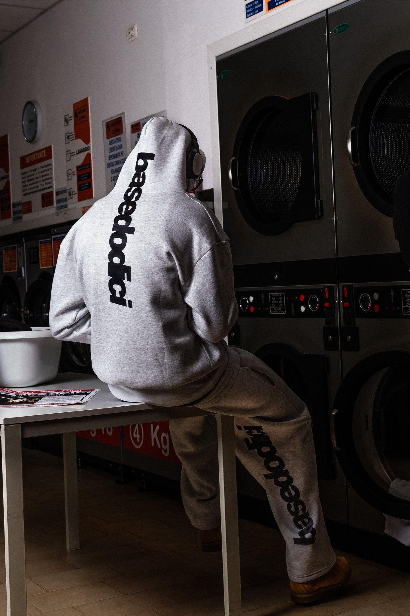 Fleece Pants "COMFY" Vertical Logo AshGrey/Black - BASEDODICI®