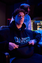 Hoodie "CASHMERExBASEDODICI" StillTrappin Black - BASEDODICI®