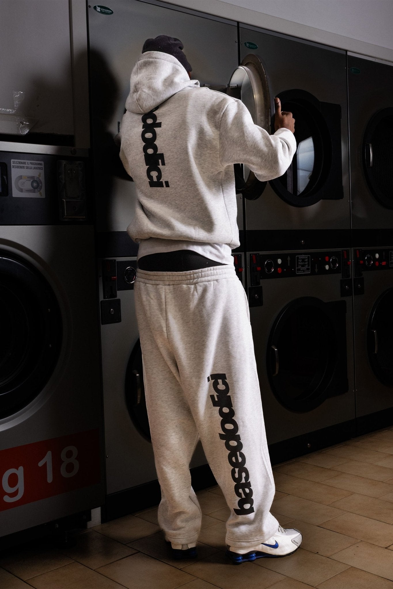Hoodie "COMFY" Vertical Logo AshGrey/Black - BASEDODICI®