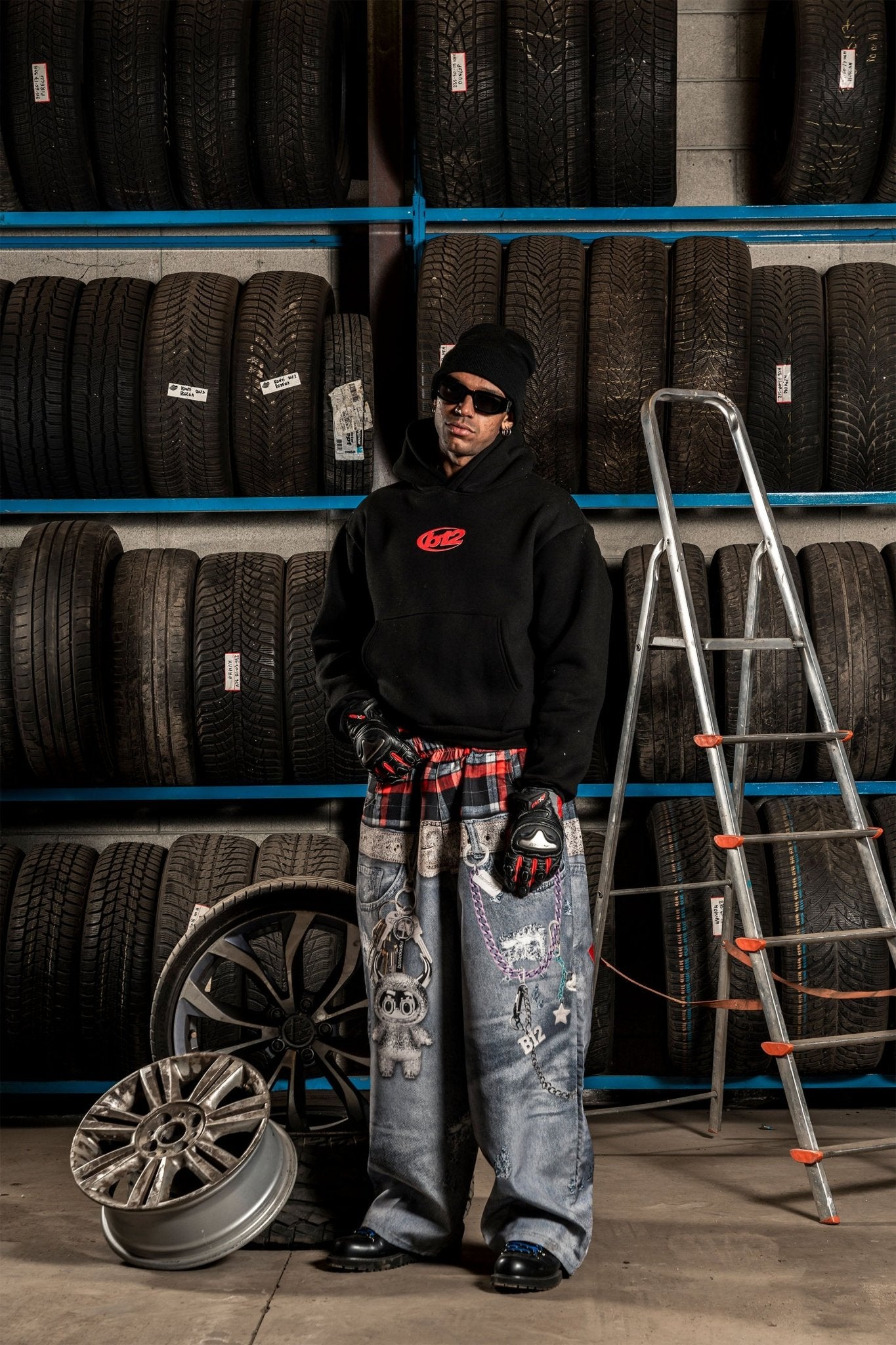 Hoodie "DETROIT" Junkyard Black - BASEDODICI®