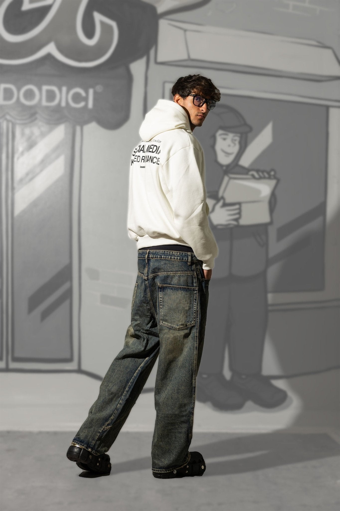 Hoodie "KILLED ROMANCE" White/Black - BASEDODICI®