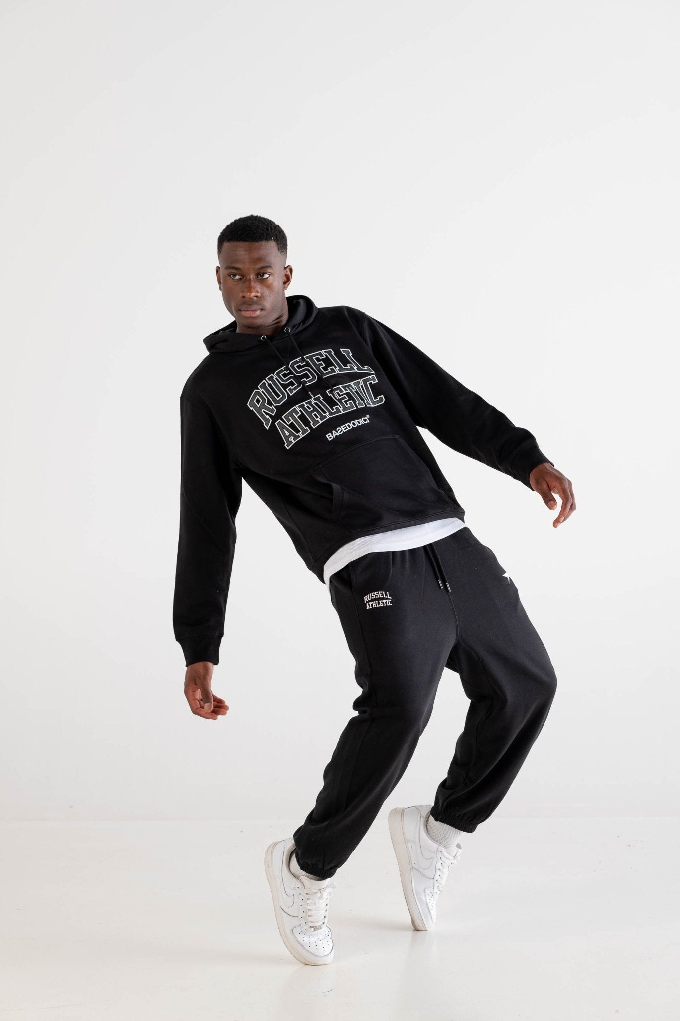 Hoodie "RUSSELLxBASEDODICI" Touchdown Black - BASEDODICI®