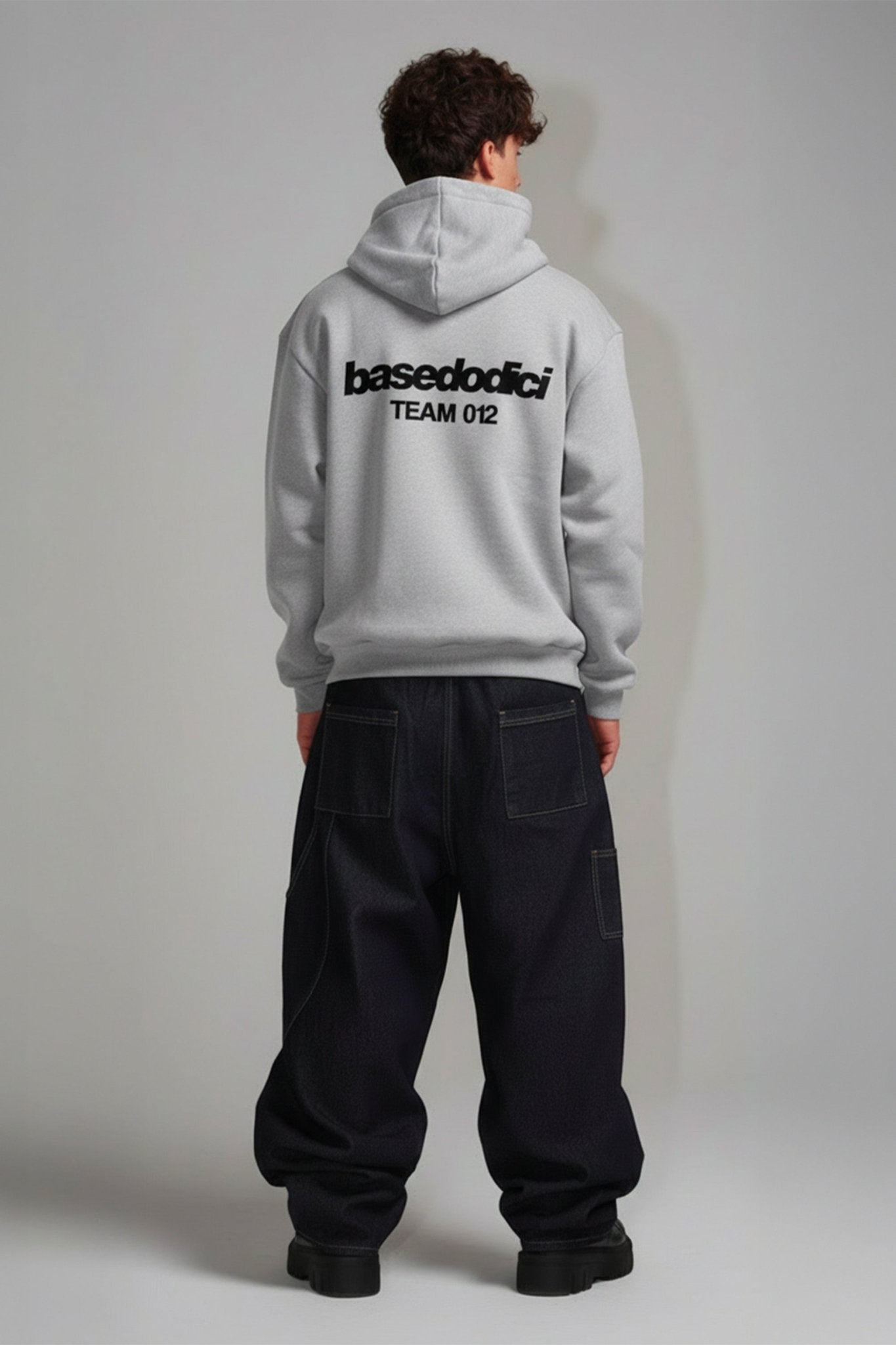 Hoodie "TEAM012" Back Logo AshGrey/Black - BASEDODICI®