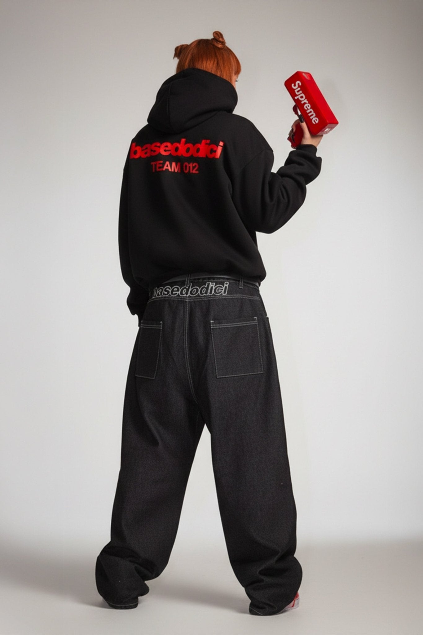 Hoodie "TEAM012" Back Logo Black/Red - BASEDODICI®