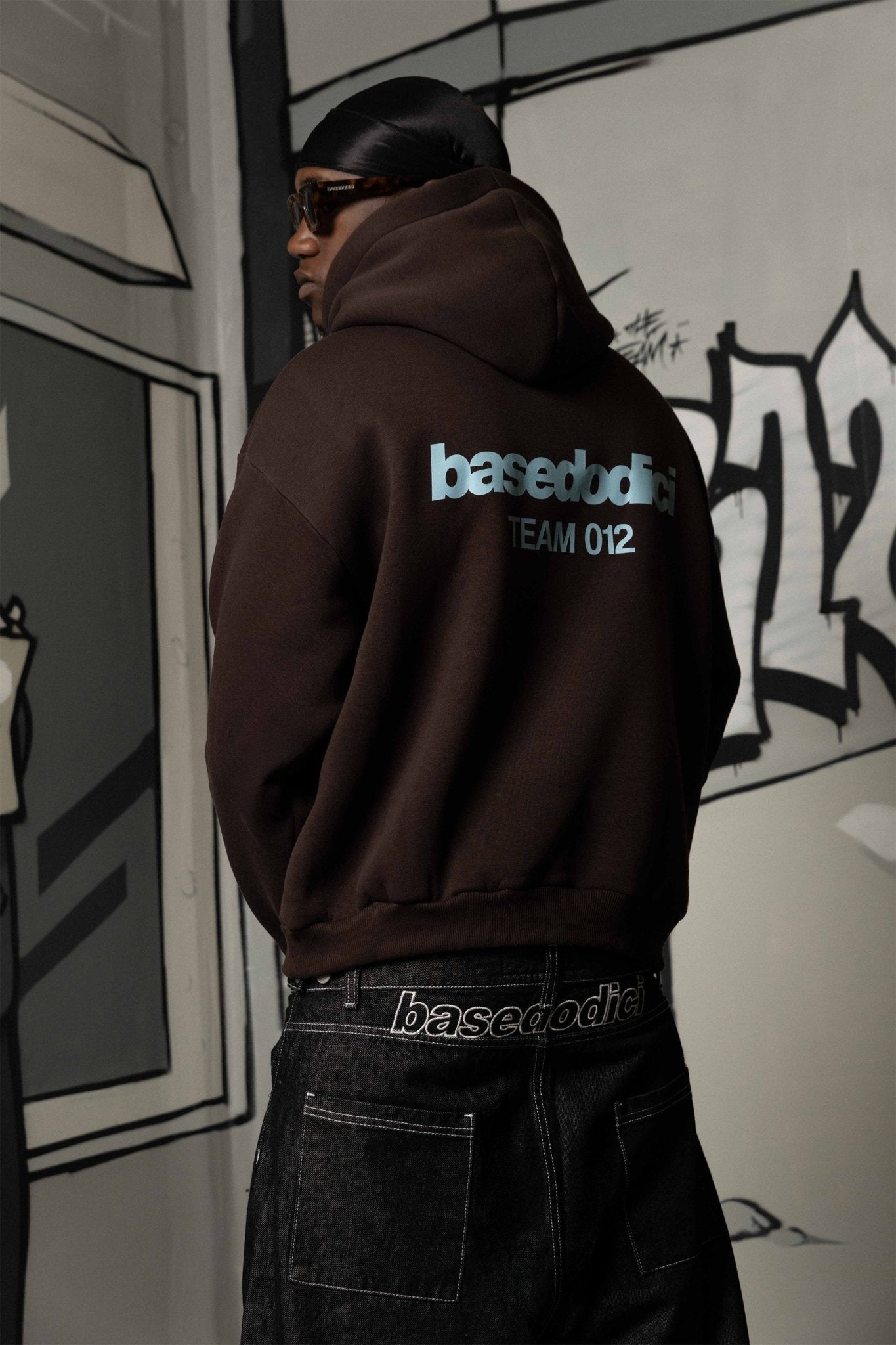 Hoodie "TEAM012" Back Logo Brown/Azure - BASEDODICI®