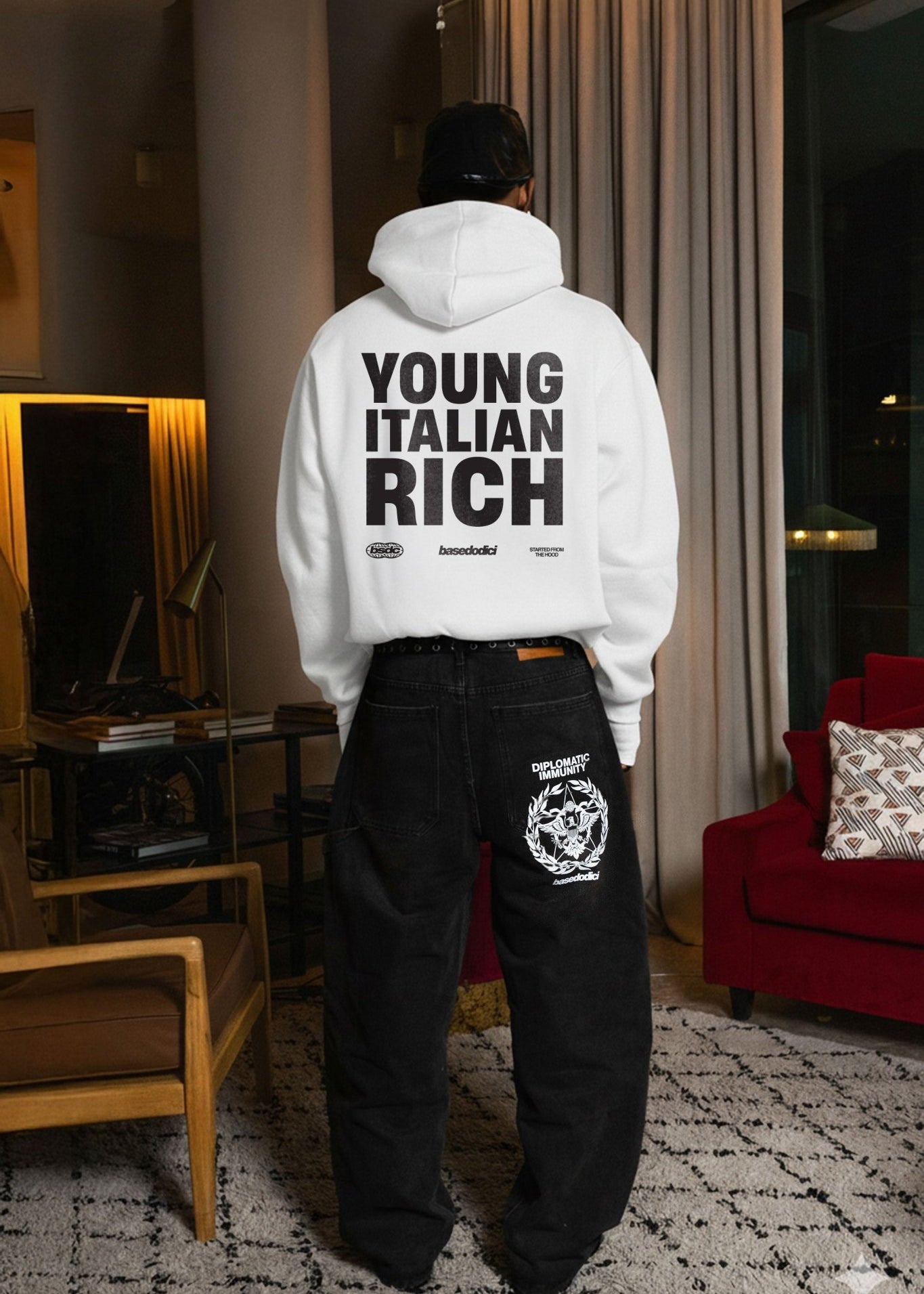 Hoodie "WORLD TOUR" Italian Rich White - BASEDODICI®