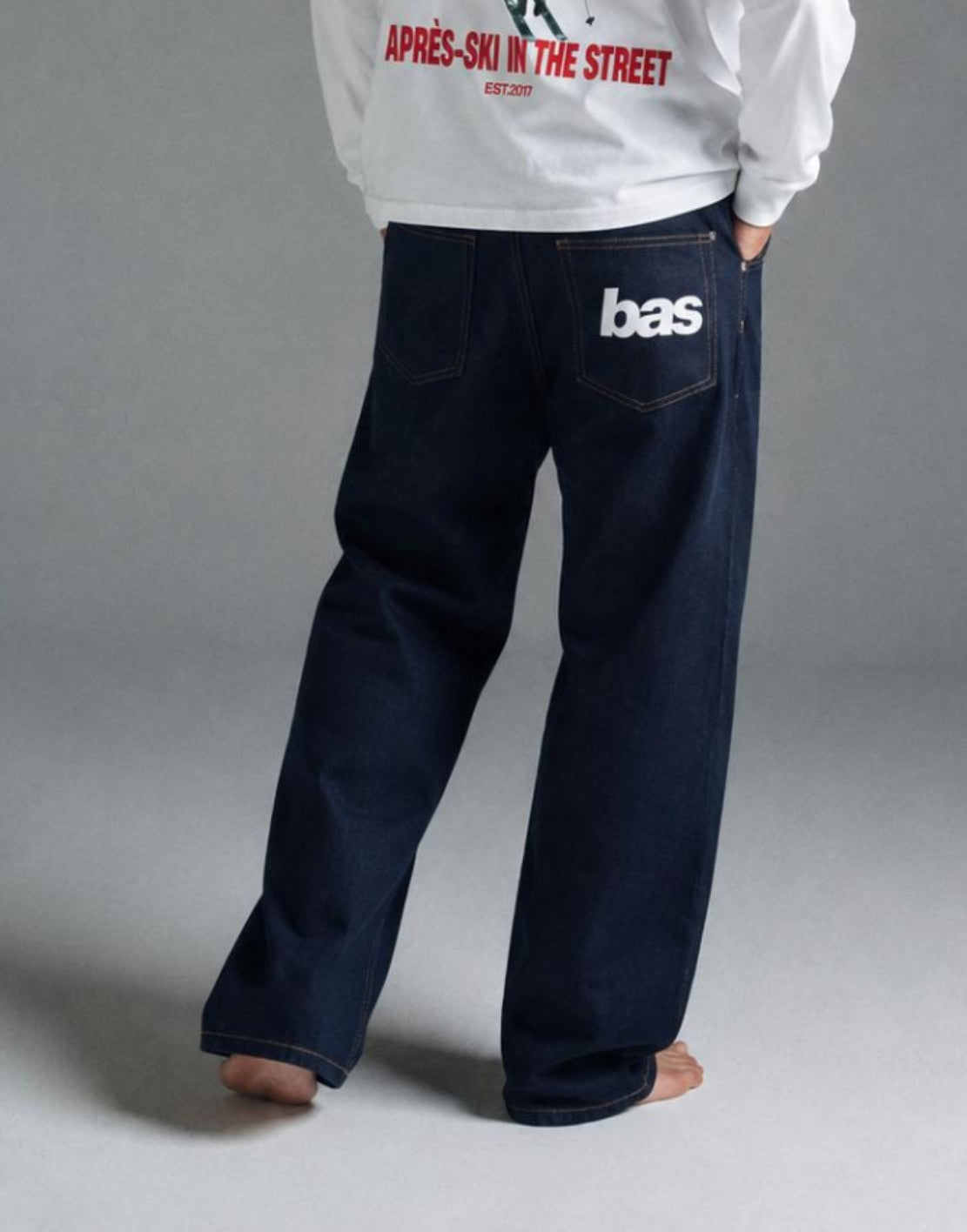 BAS logo Pants Raw indossato retro dettaglio