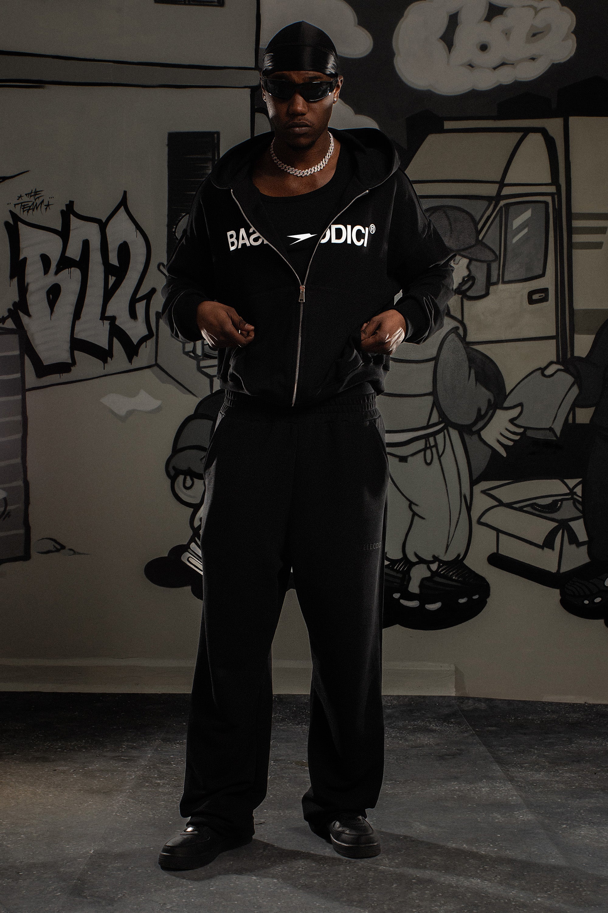 Full Zip “THEICON” Logo Black