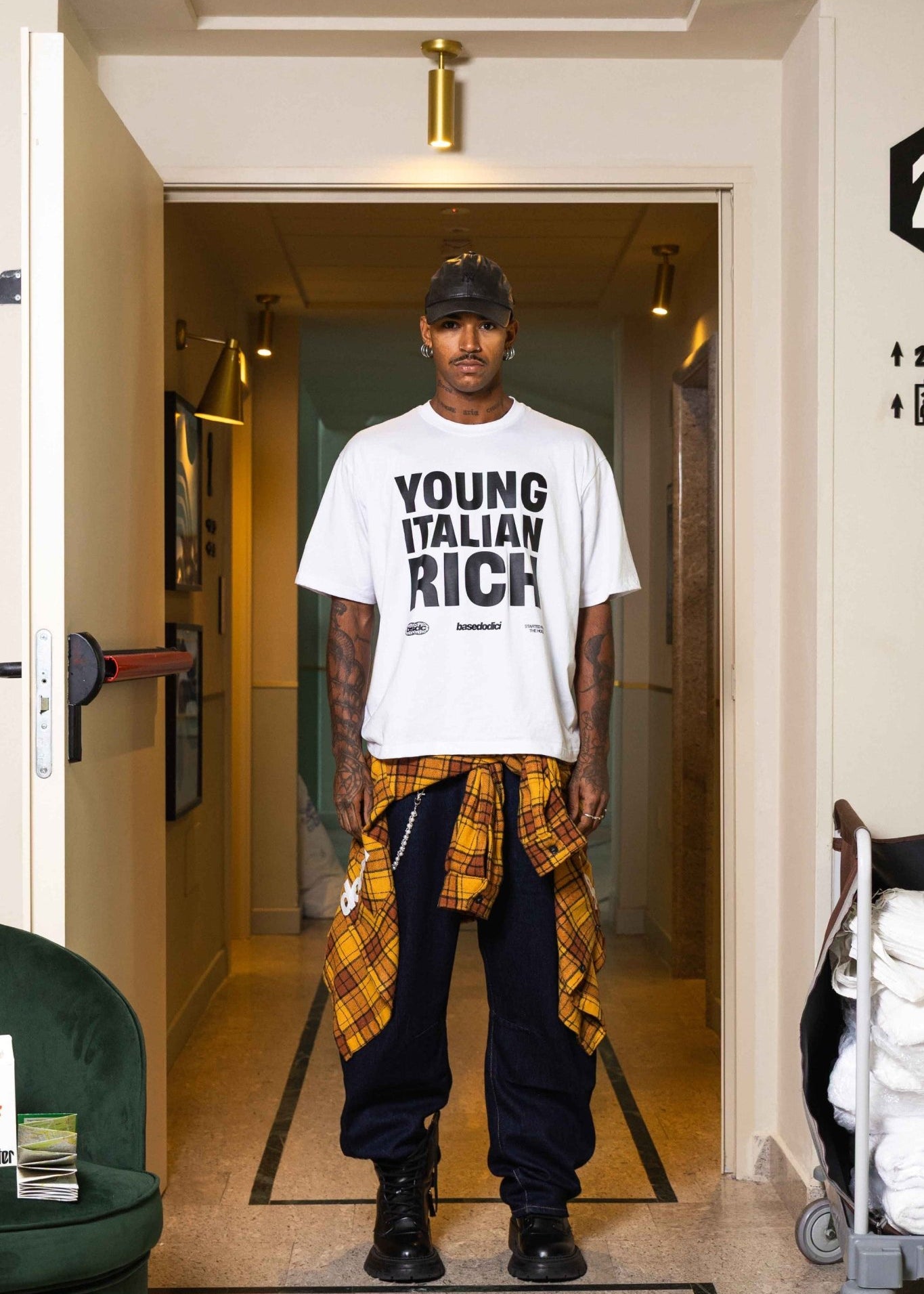 T-Shirt "WORLD TOUR" Italian Rich White - BASEDODICI®