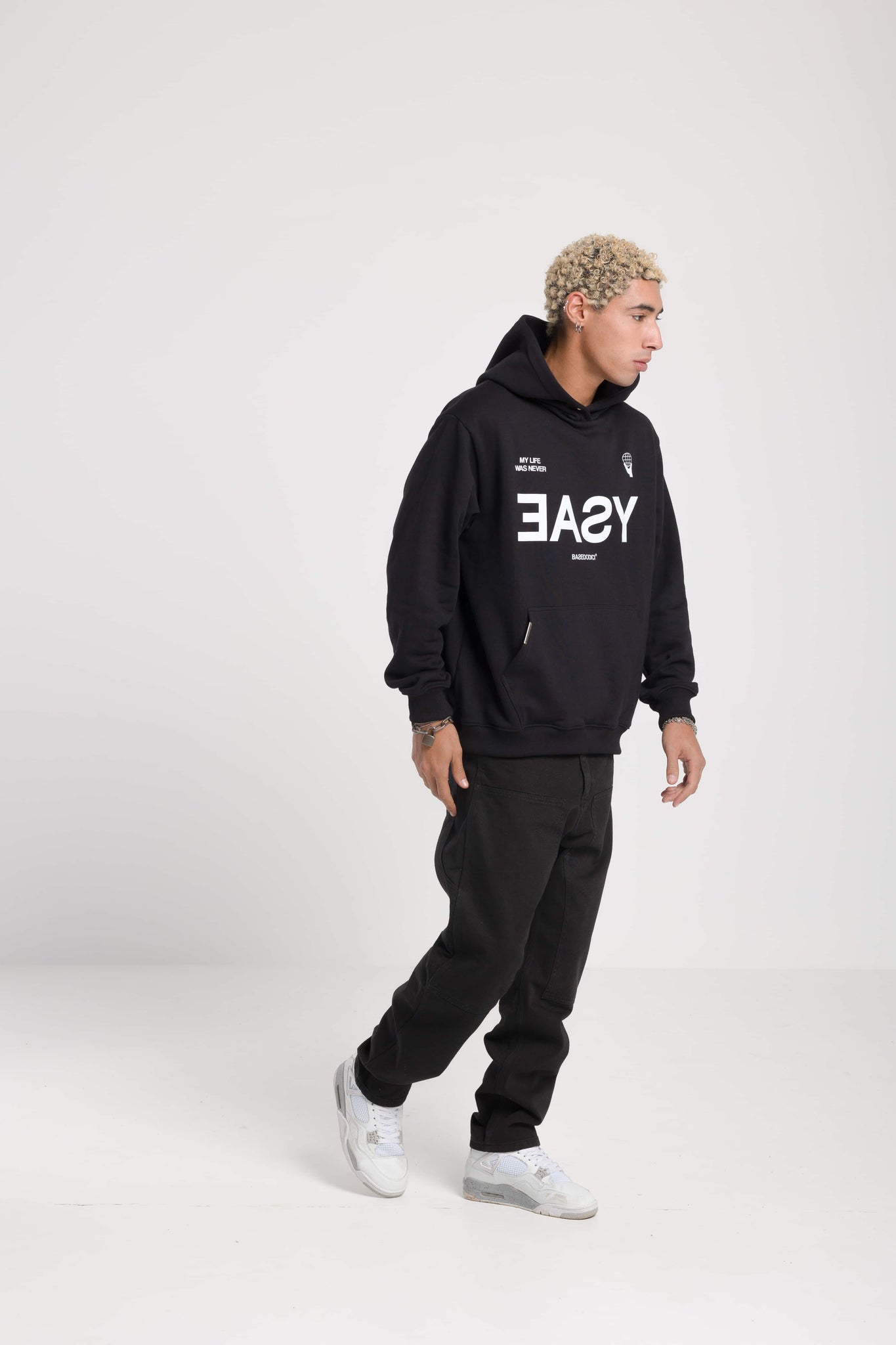 Hoodie “BADINFLUENCE” Easy Black